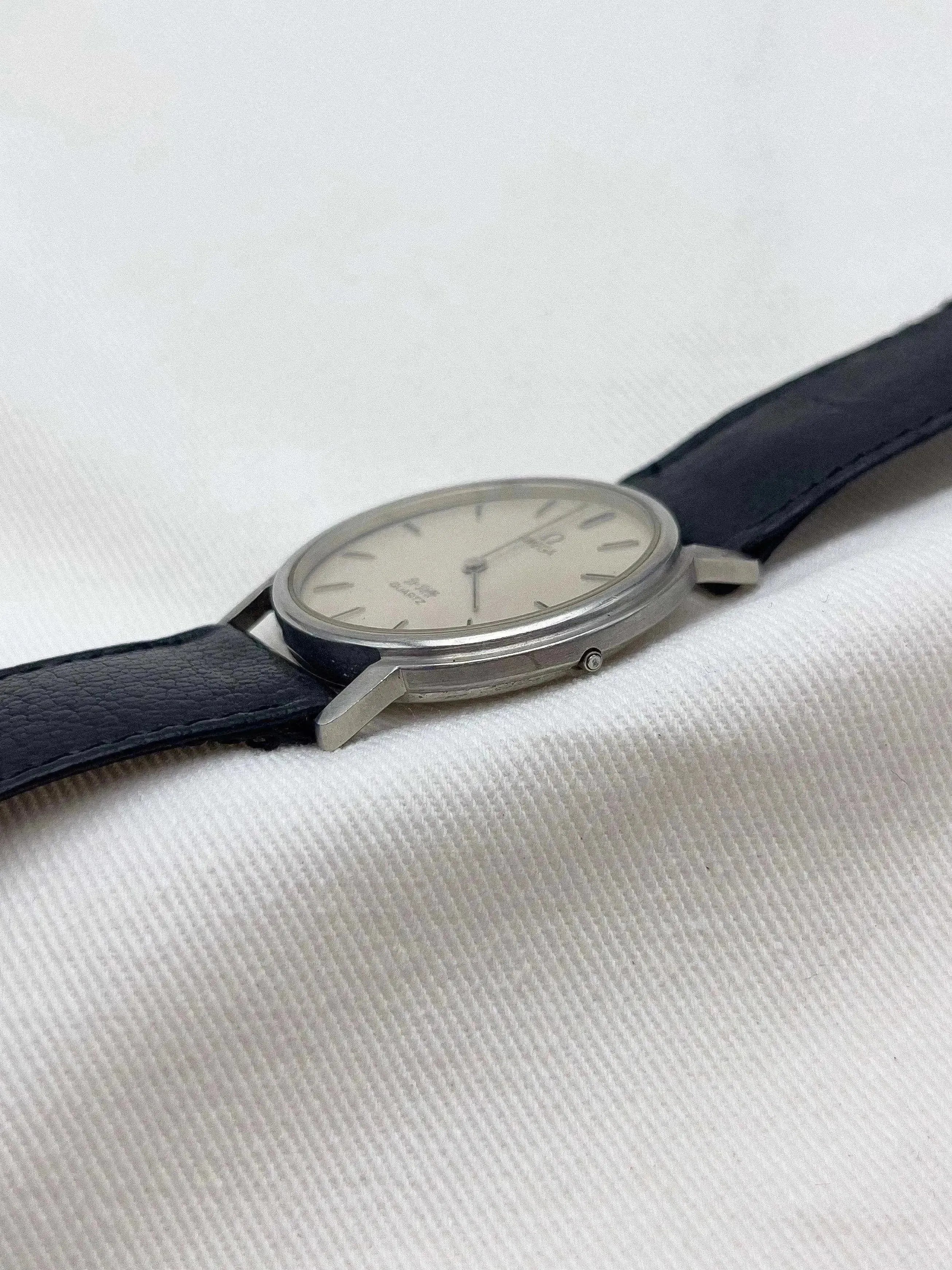 Omega - Dress Circle - 1980 - Atelier Victor - Vintage Shop
