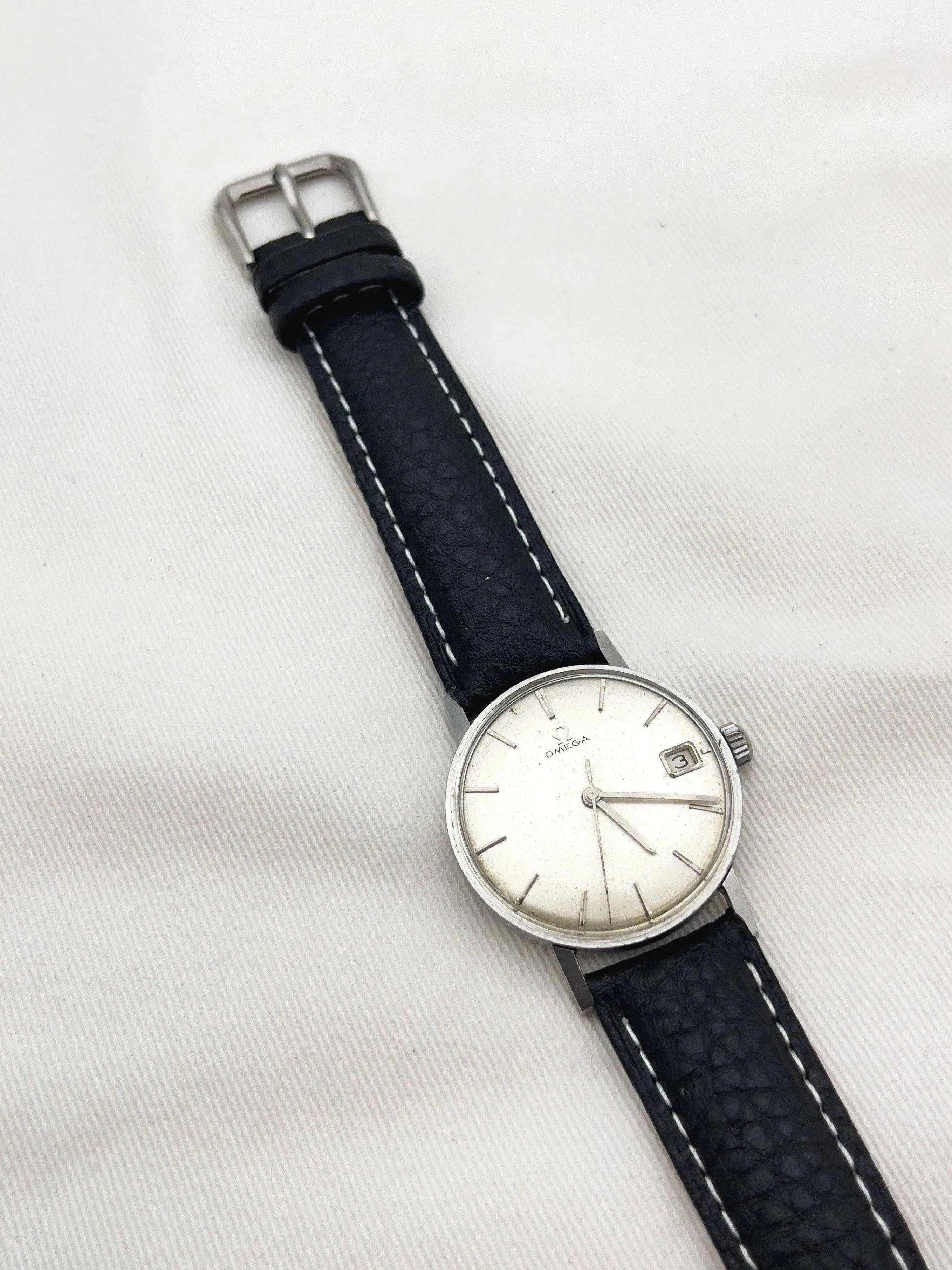 Omega - Dress Watch Manuel - 1964 - Atelier Victor Paris - Vintage Watch Shop Dubai