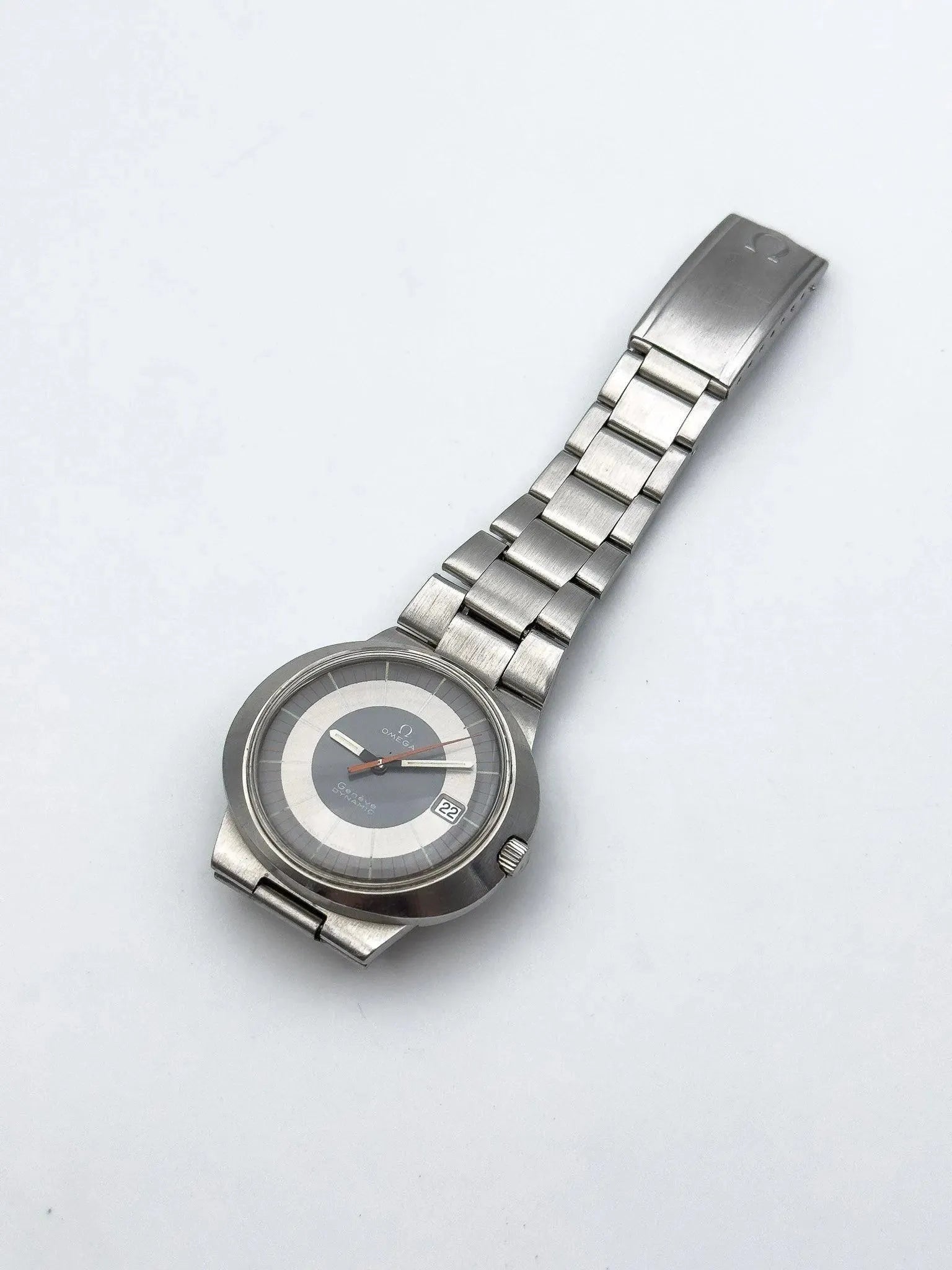 Omega - Dynamic Grey - 1970s - Atelier Victor Paris - Vintage Watch Shop Dubai