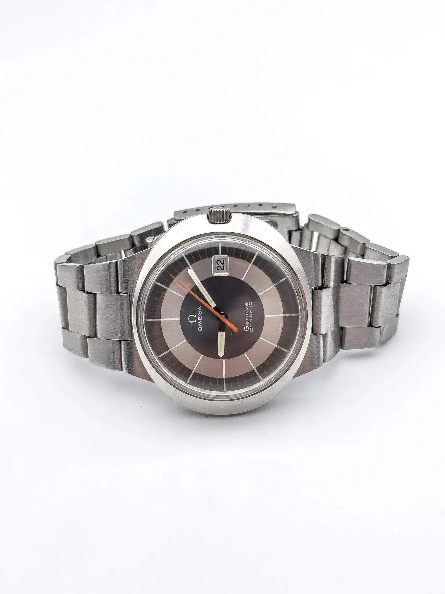 Omega - Dynamic Grey - 1970s - Atelier Victor Paris - Vintage Watch Shop Dubai