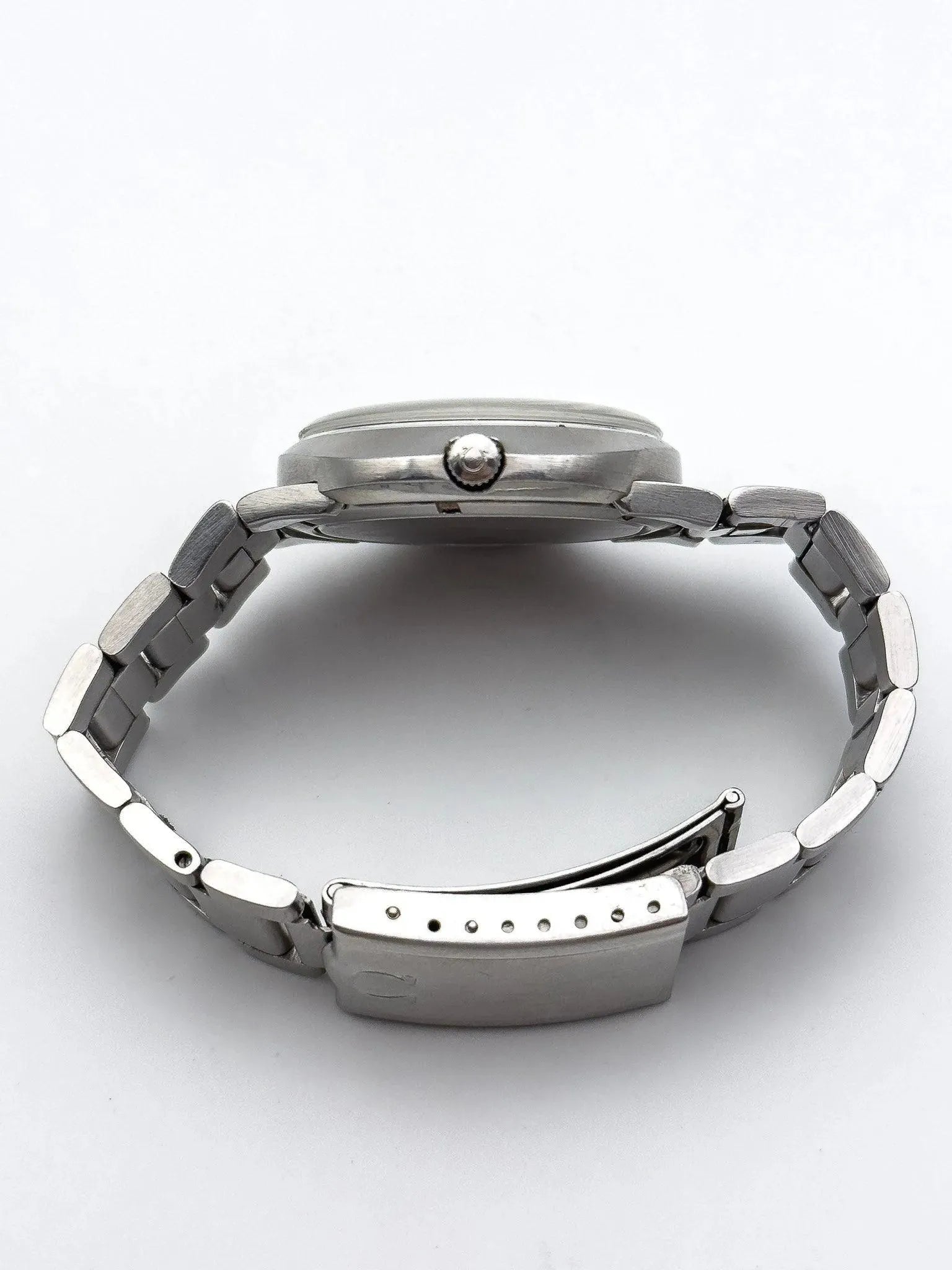 Omega - Dynamic Grey - 1970s - Atelier Victor Paris - Vintage Watch Shop Dubai
