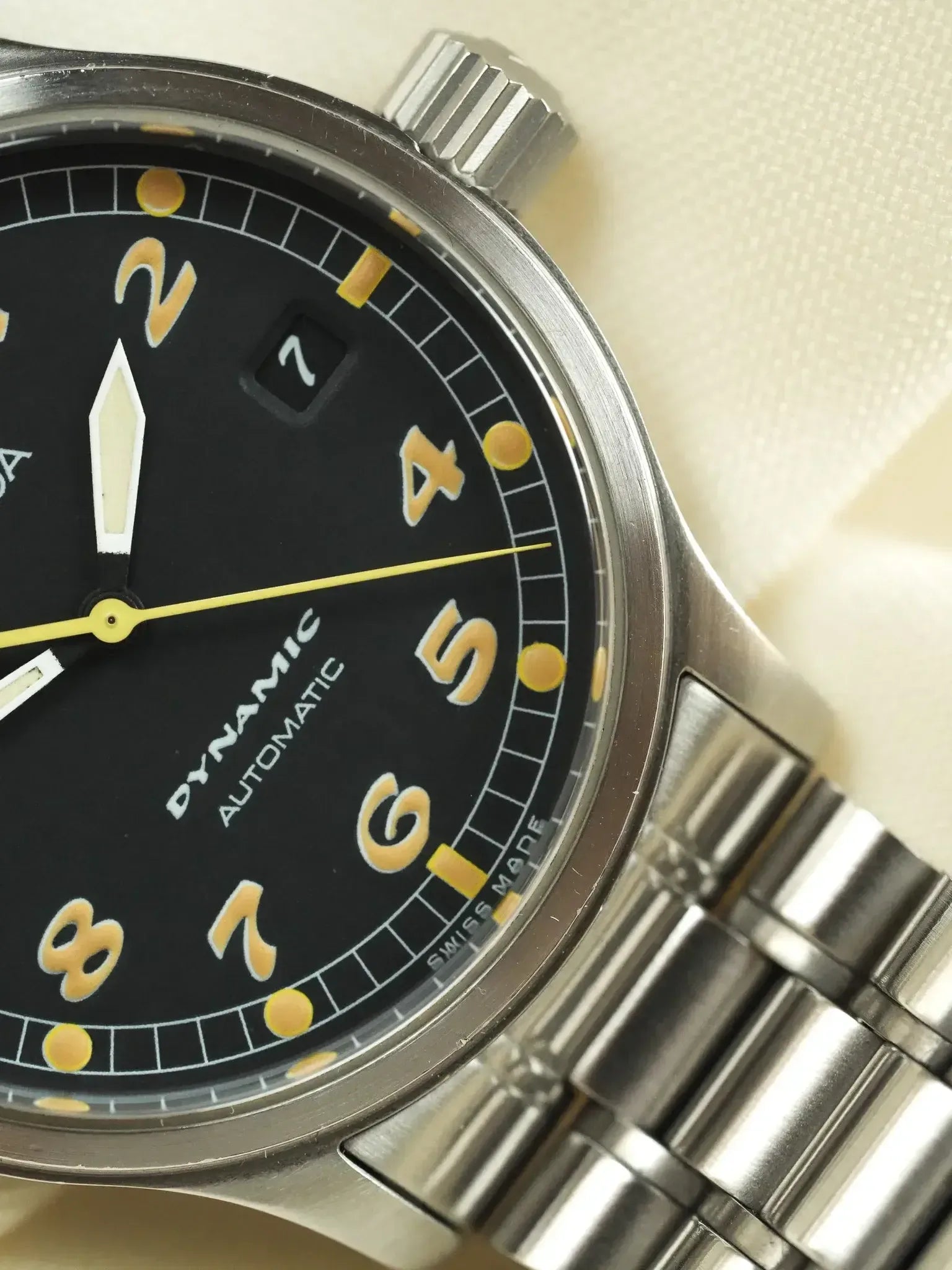 Omega - Dynamic III 166.0310 Fond Noir Index Patinés Orange - 2000s - Atelier Victor