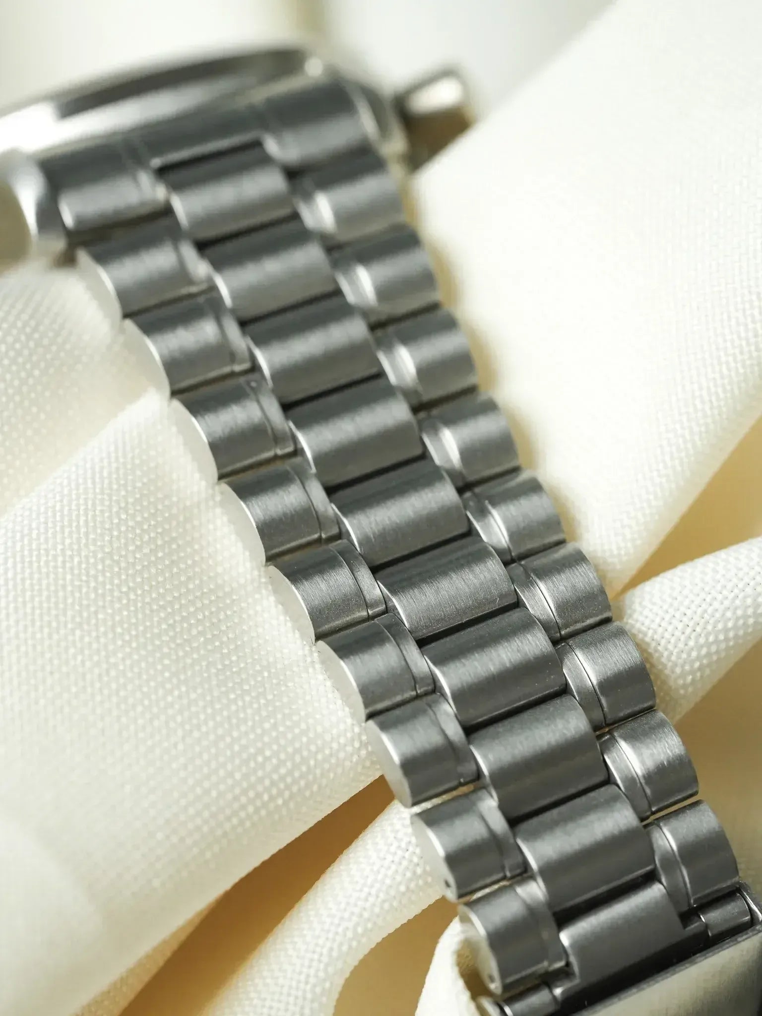 Omega - Dynamic III Chronographe 5240.5000 Fond Noir - 1990s - Atelier Victor