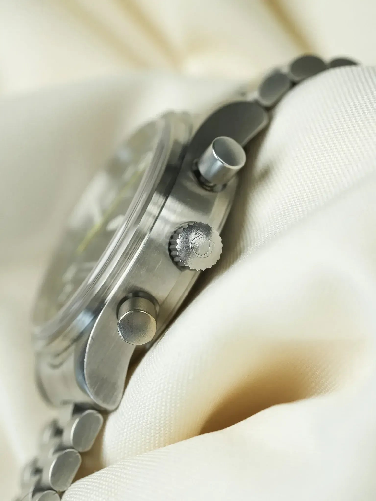 Omega - Dynamic III Chronographe 5240.5000 Fond Noir - 1990s - Atelier Victor