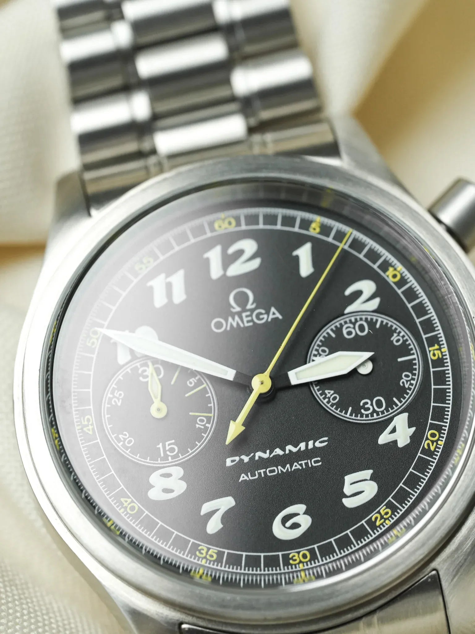 Omega - Dynamic III Chronographe 5240.5000 Fond Noir - 1990s - Atelier Victor