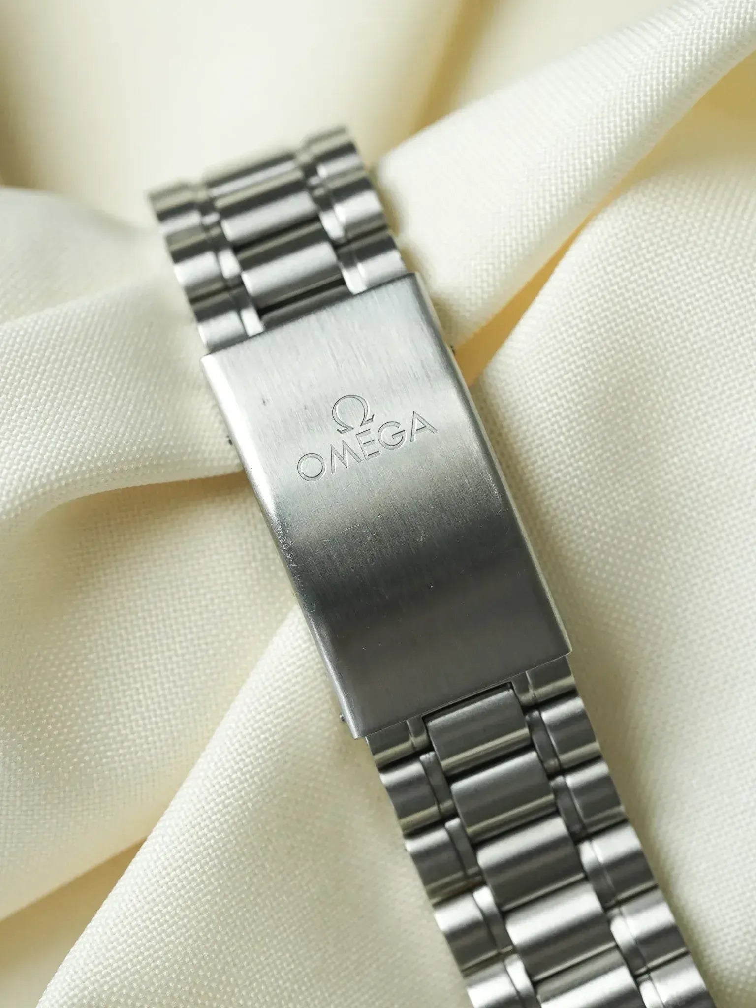 Omega - Dynamic III Chronographe 5240.5000 Fond Noir - 1990s - Atelier Victor