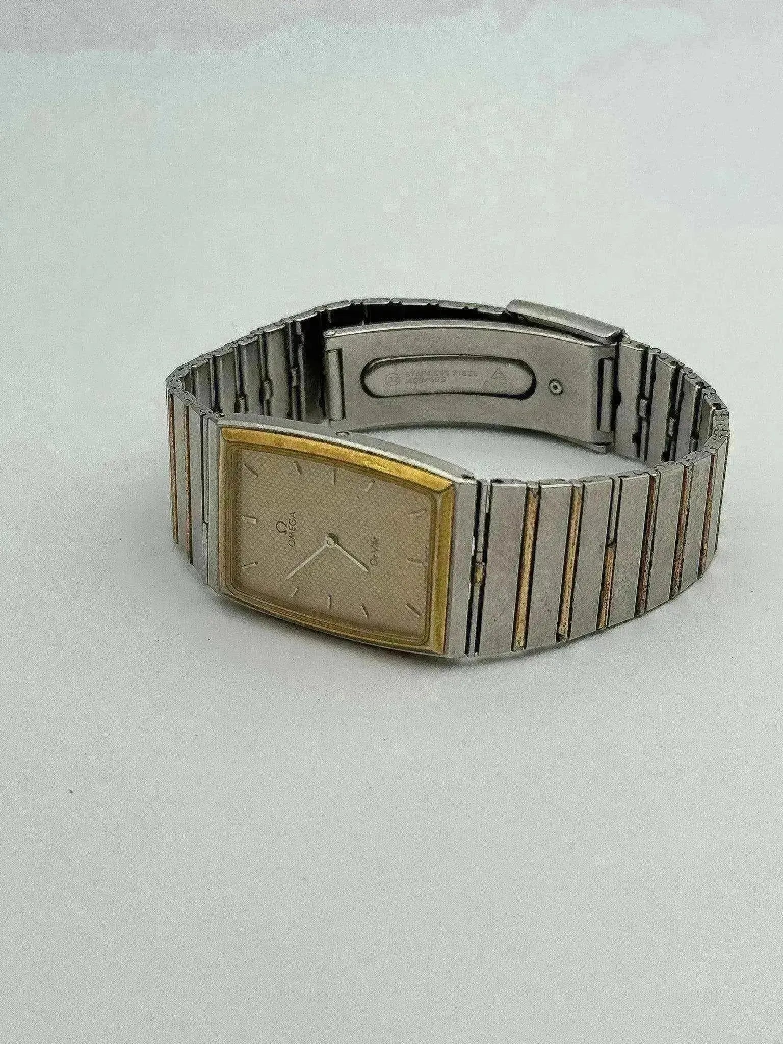 Omega - Full acier Tapissée - 1970s - Atelier Victor
