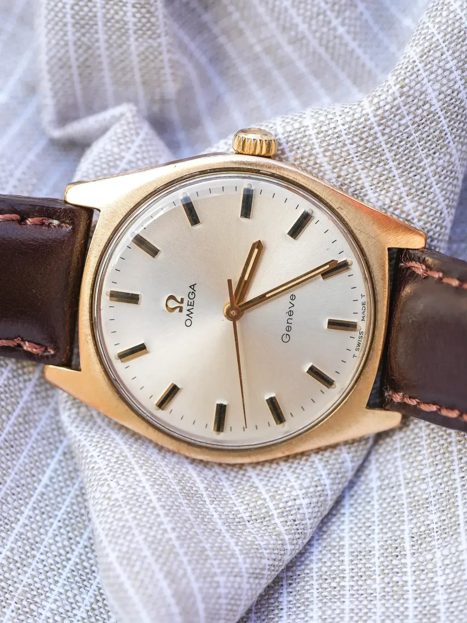 Omega - Genève 135.041 Tonneau Plaqué Or Champagne - 1969 - Atelier Victor