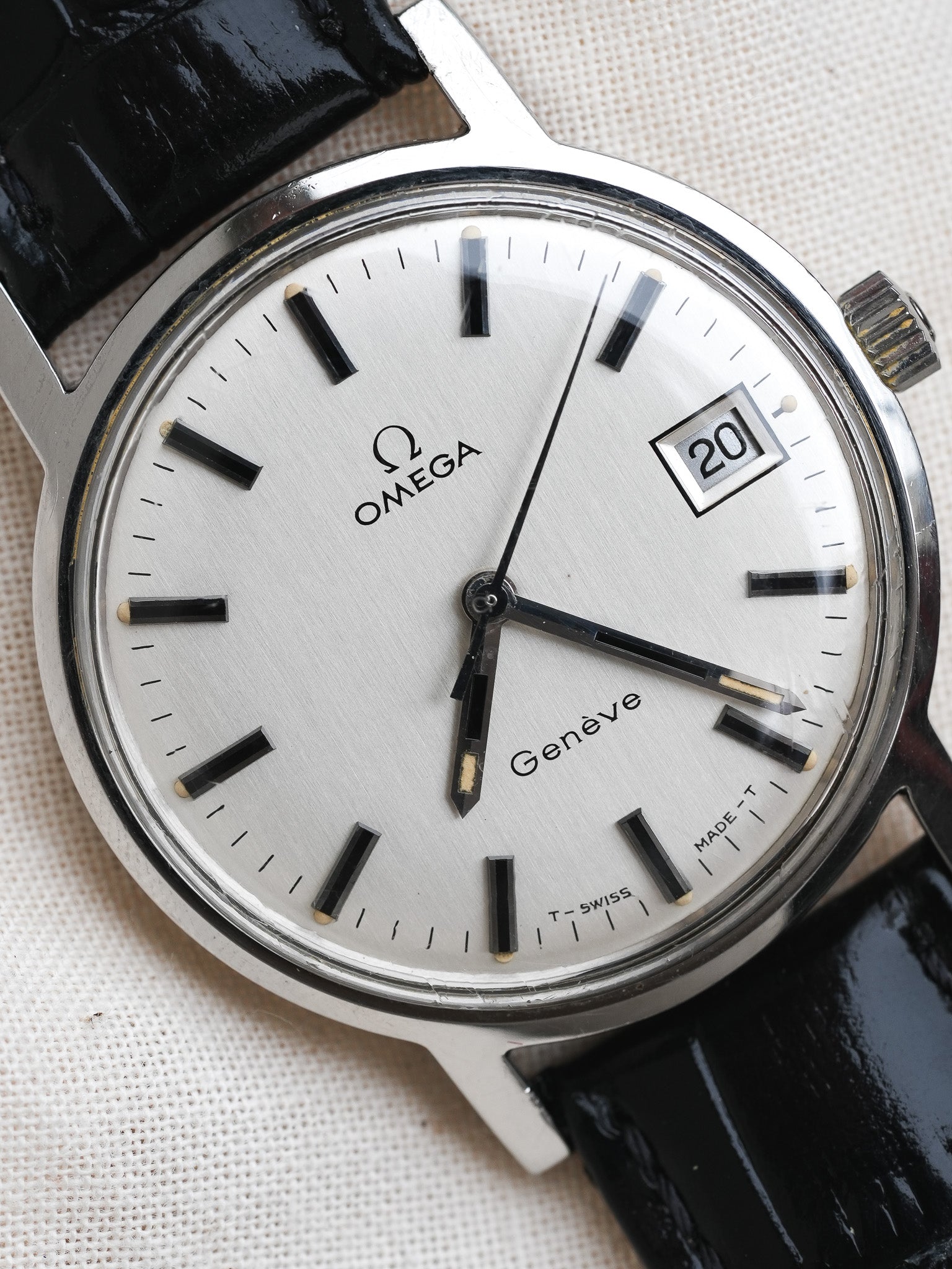 Omega - Genève 136.070 Date Index Onyx Argent - 1970 - Atelier Victor - Vintage Shop