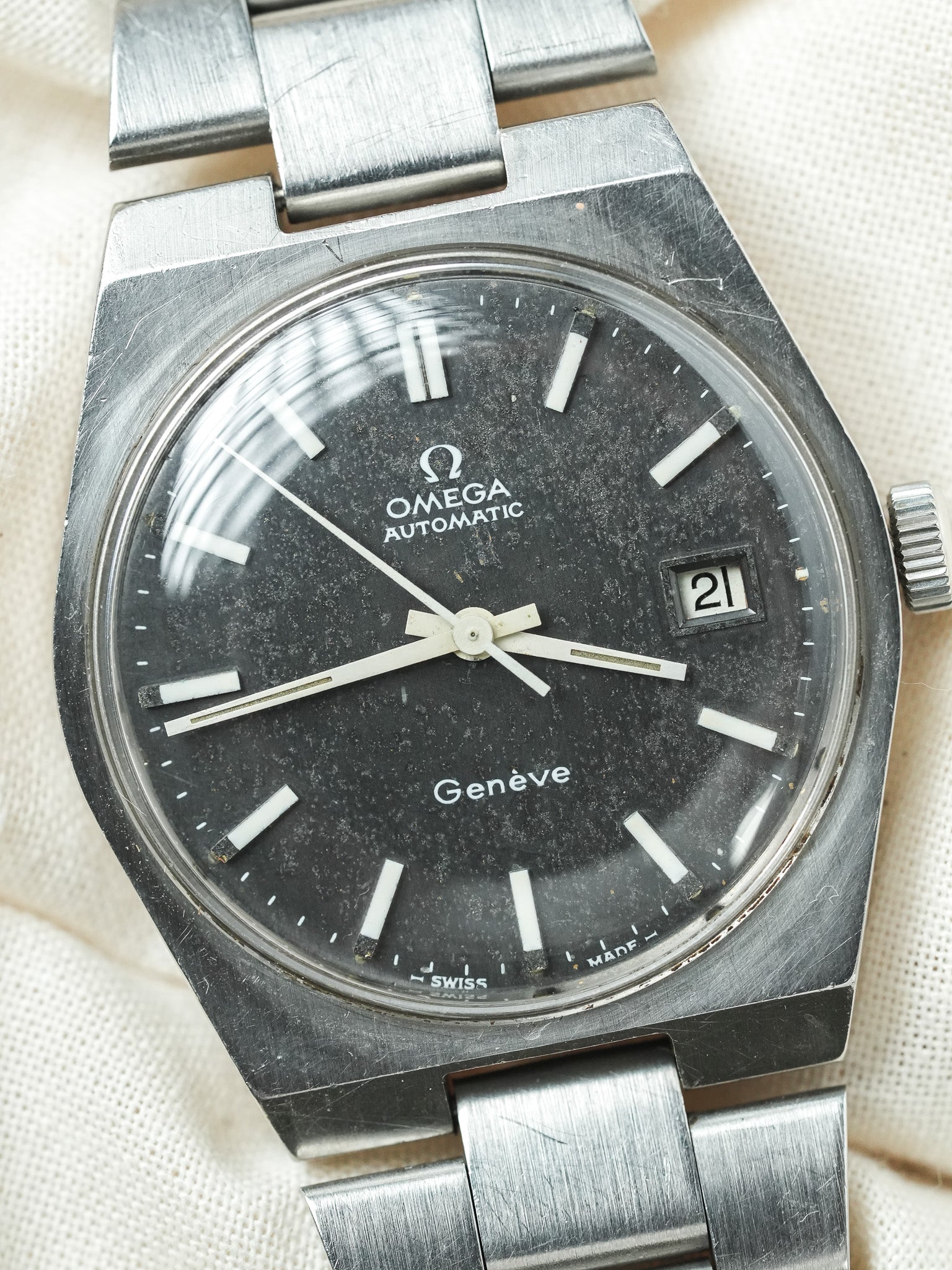 Omega - Genève 166.0099 Acier Anthracite Patine - 1973 - Atelier Victor - Vintage Shop