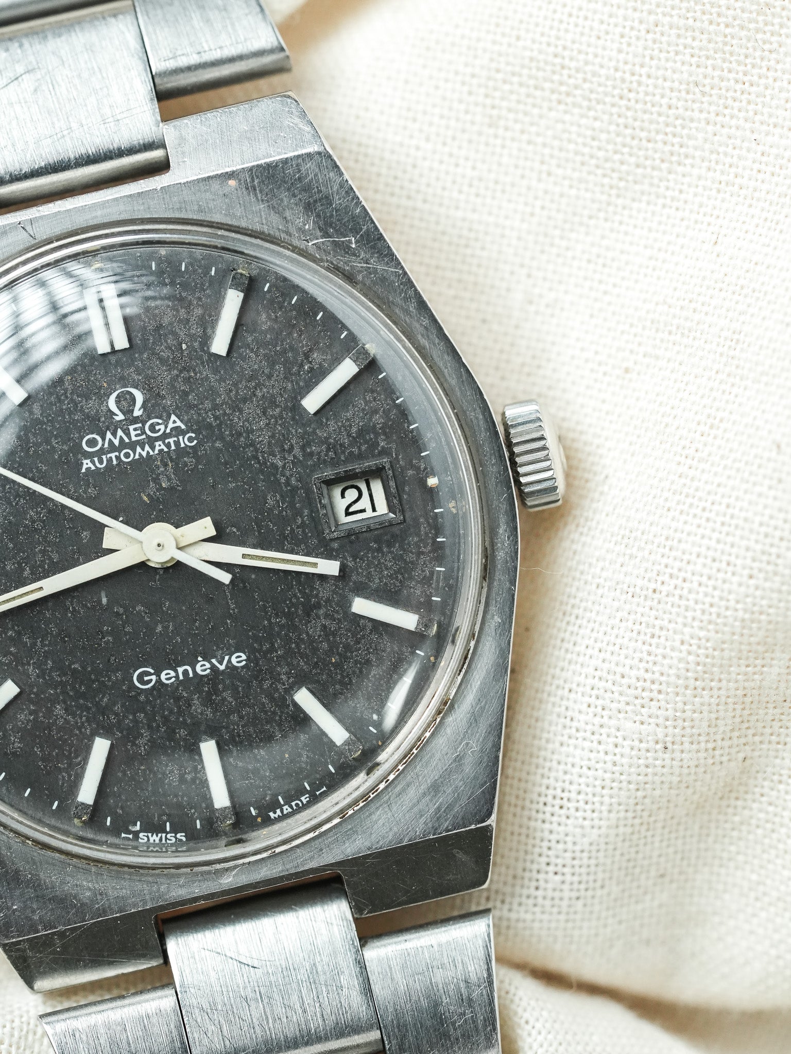 Omega - Genève 166.0099 Acier Anthracite Patine - 1973 - Atelier Victor - Vintage Shop