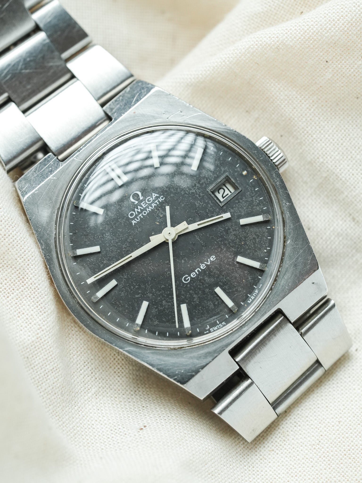 Omega - Genève 166.0099 Acier Anthracite Patine - 1973 - Atelier Victor - Vintage Shop