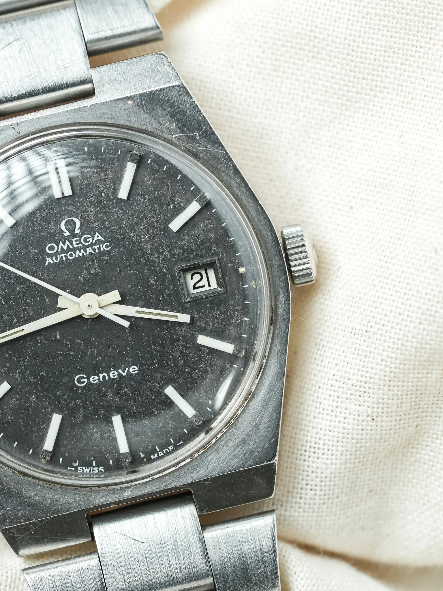 Omega - Genève 166.0099 Acier Anthracite Patine - 1973 - Atelier Victor - Vintage Shop