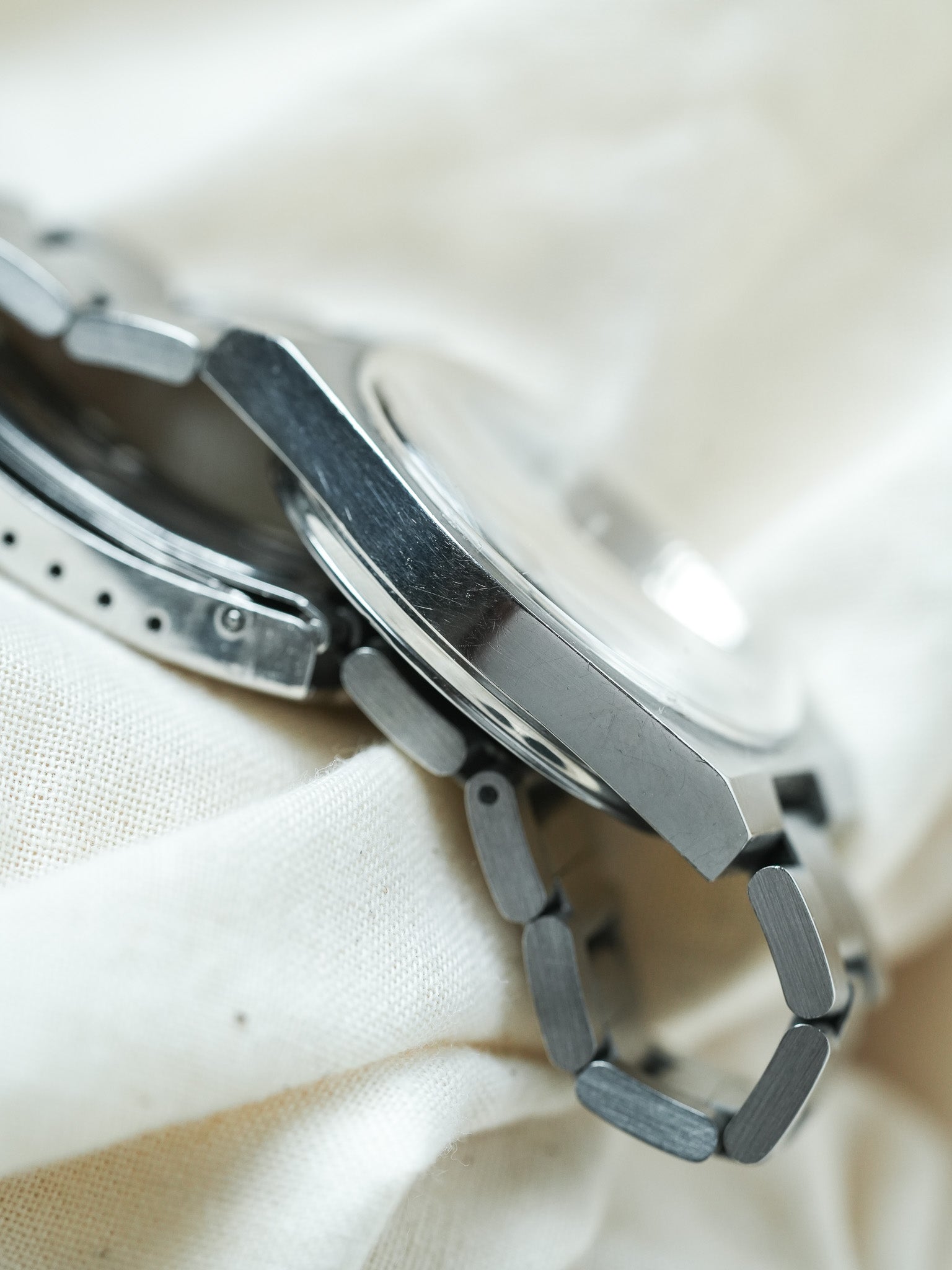 Omega - Genève 166.0099 Acier Anthracite Patine - 1973 - Atelier Victor - Vintage Shop
