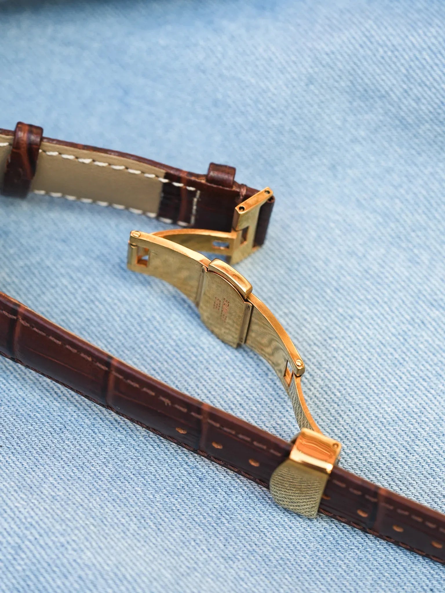 Omega - Genève 166.0163 Plaqué Or Cadran Champagne - 1973 - Atelier Victor - Vintage Shop