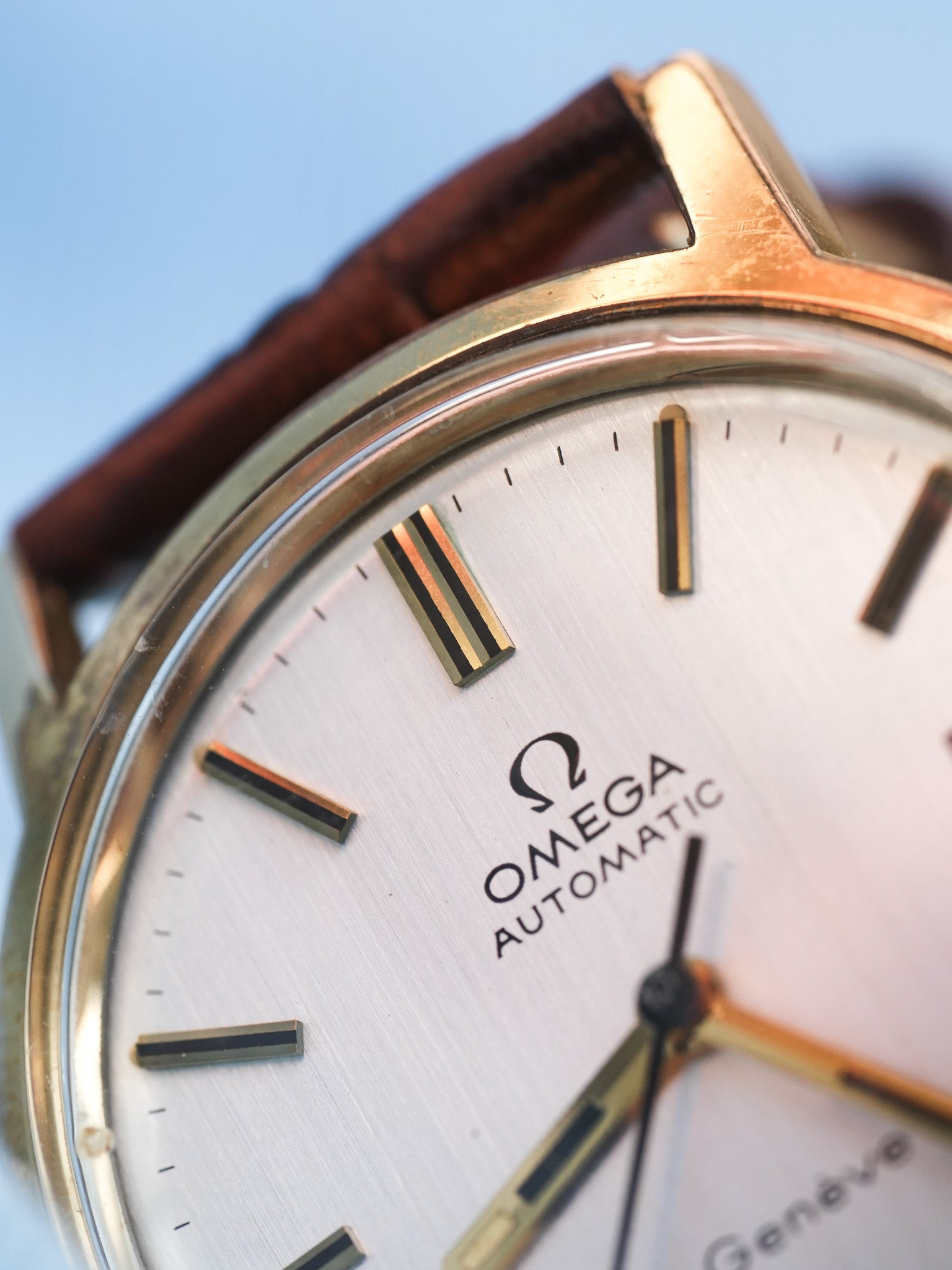 Omega - Genève 166.0163 Plaqué Or Cadran Champagne - 1973 - Atelier Victor - Vintage Shop