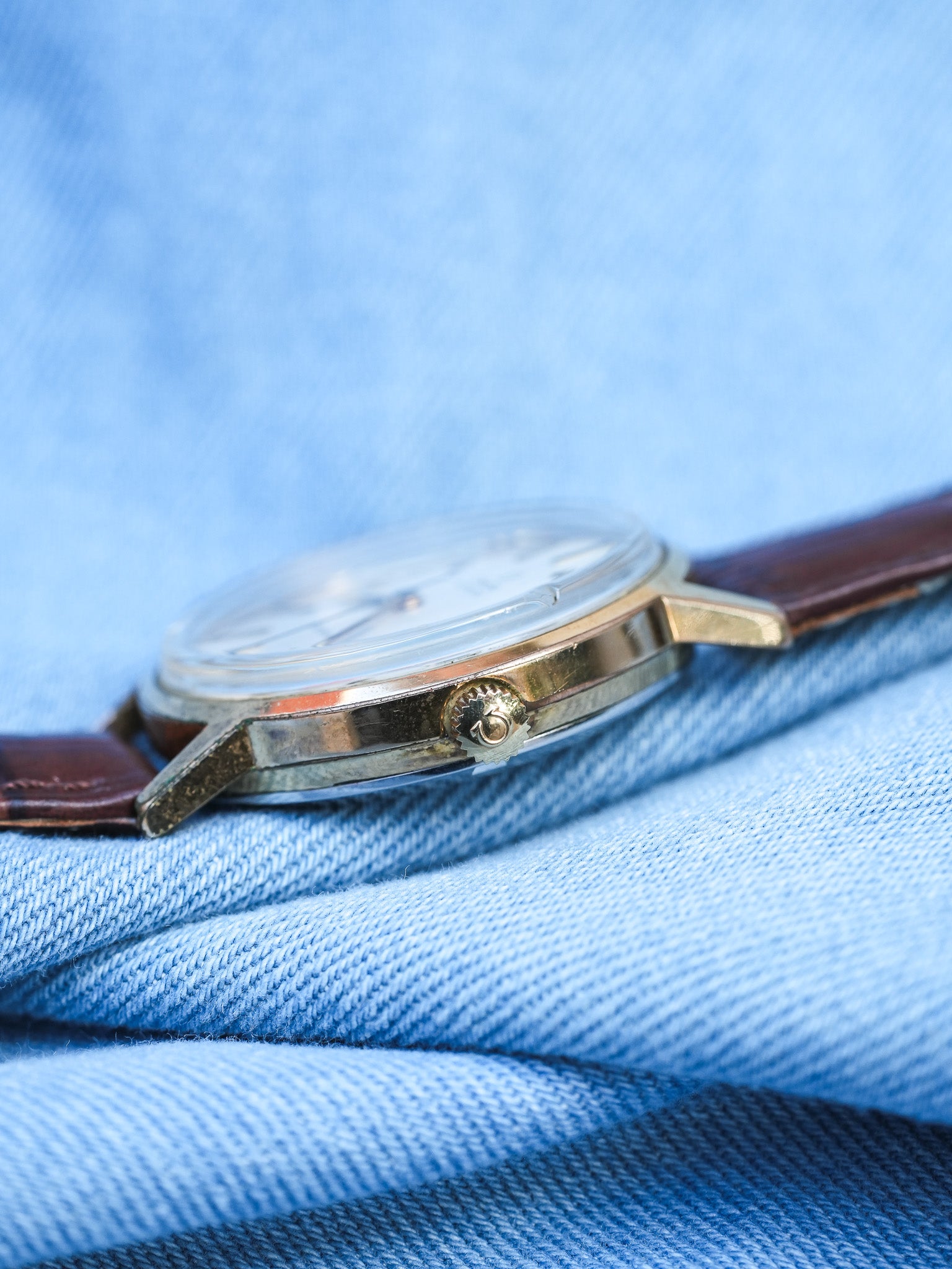 Omega - Genève 166.0163 Plaqué Or Cadran Champagne - 1973 - Atelier Victor - Vintage Shop