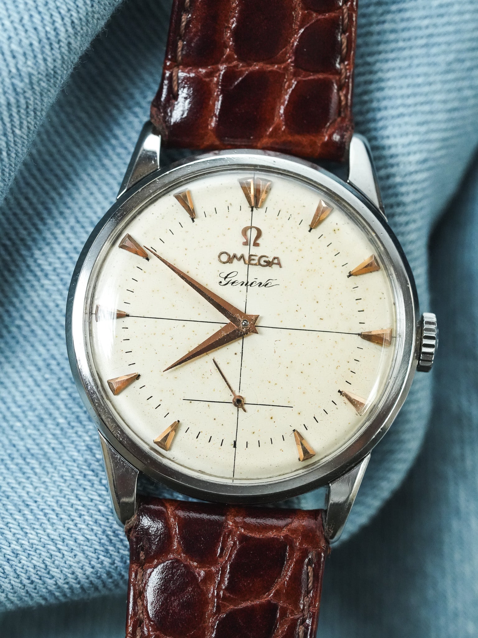 Omega - Genève 2748-3 Acier Patine Ivoire - 1954 - Atelier Victor - Vintage Shop