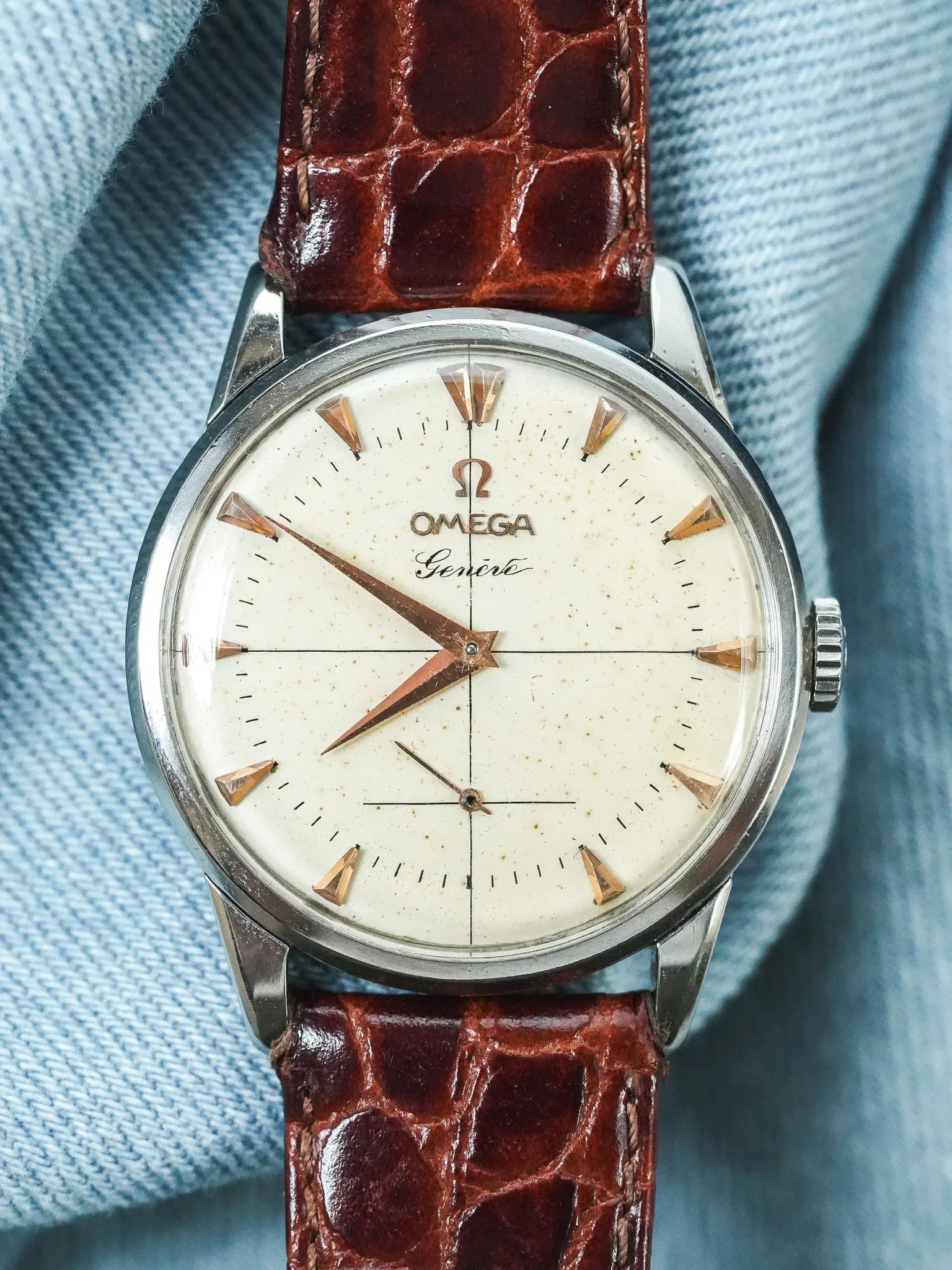 Omega - Genève 2748-3 Acier Patine Ivoire - 1954 - Atelier Victor - Vintage Shop