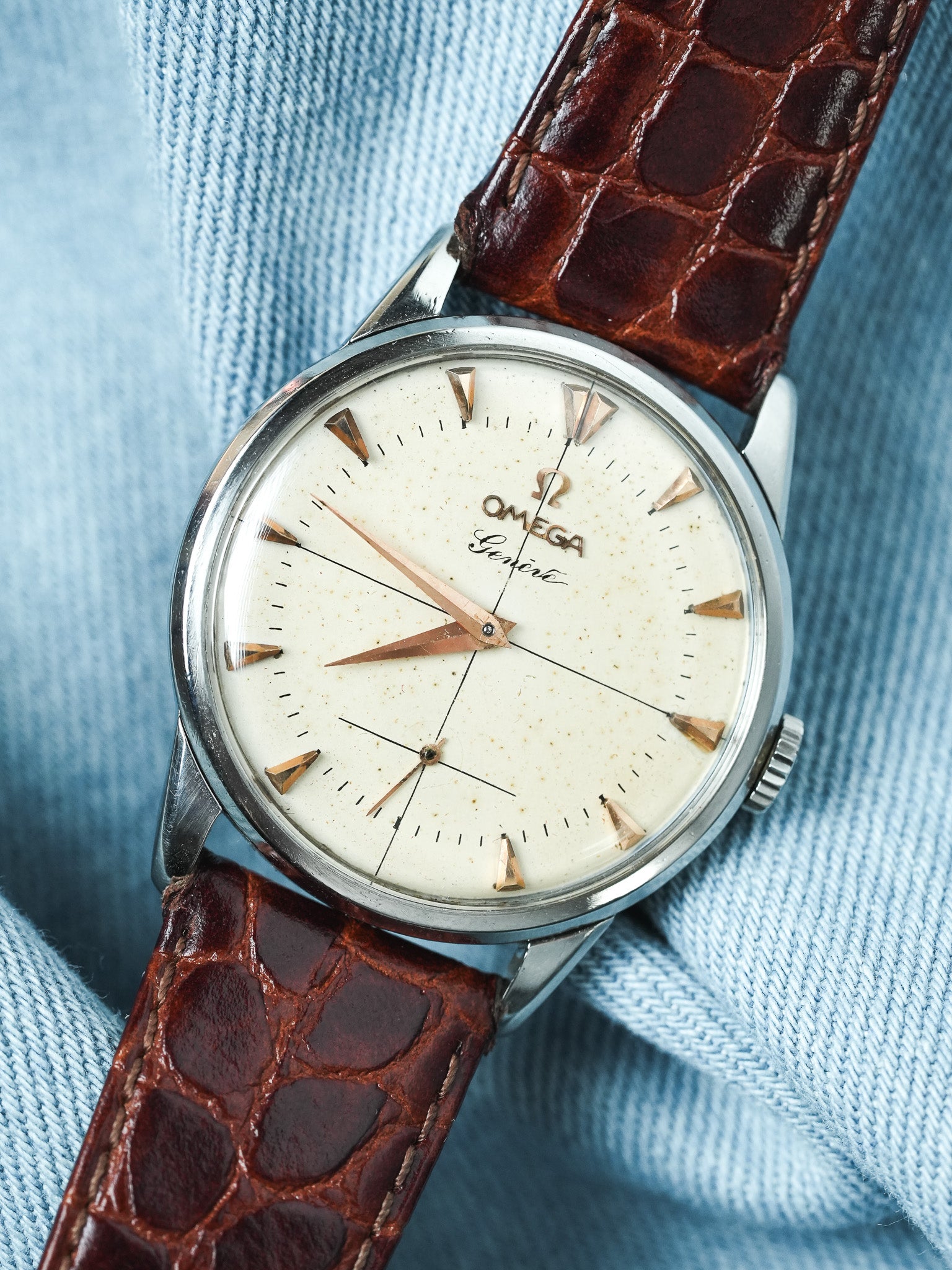 Omega - Genève 2748-3 Acier Patine Ivoire - 1954 - Atelier Victor - Vintage Shop