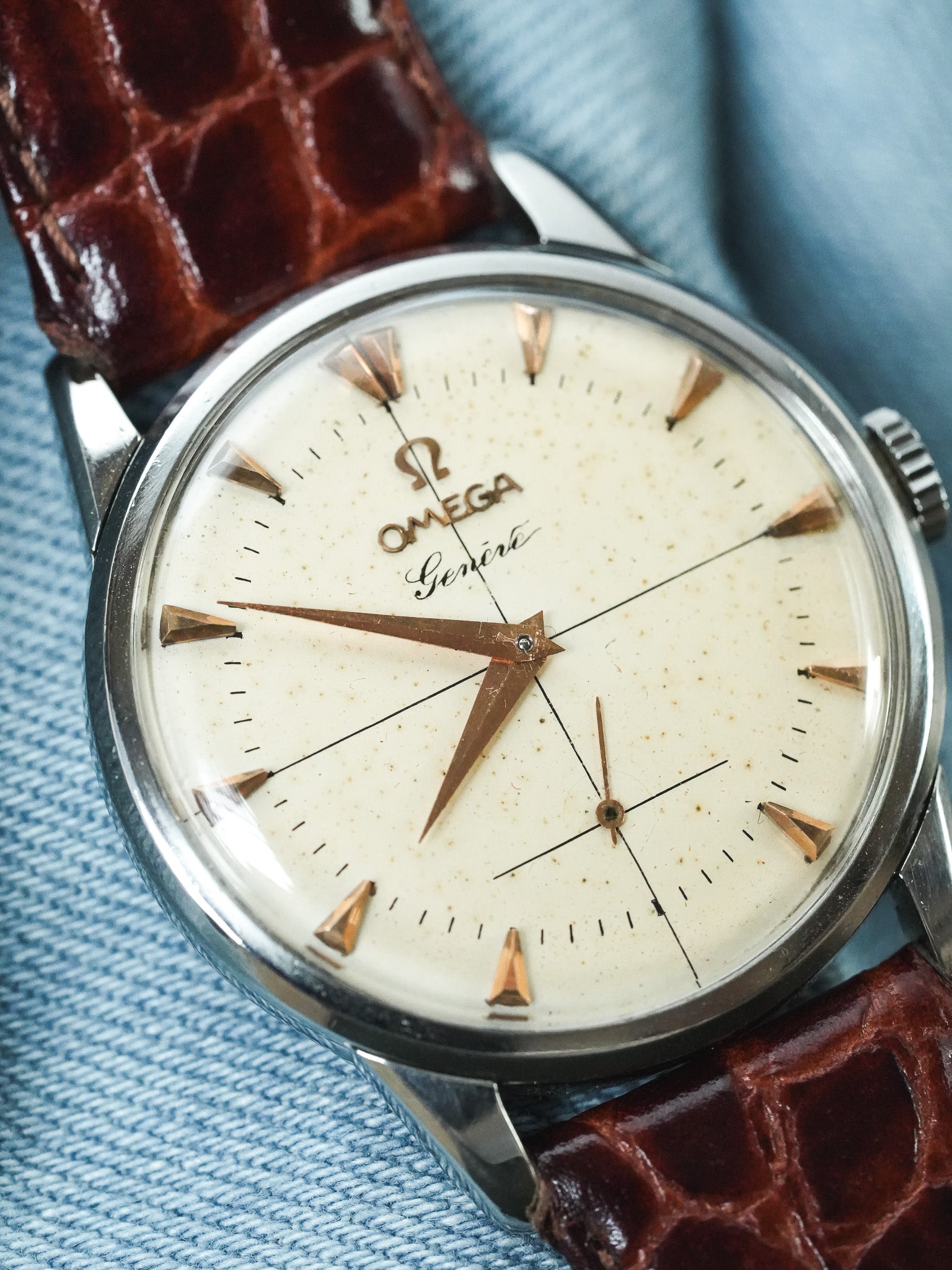Omega - Genève 2748-3 Acier Patine Ivoire - 1954 - Atelier Victor - Vintage Watch Shop