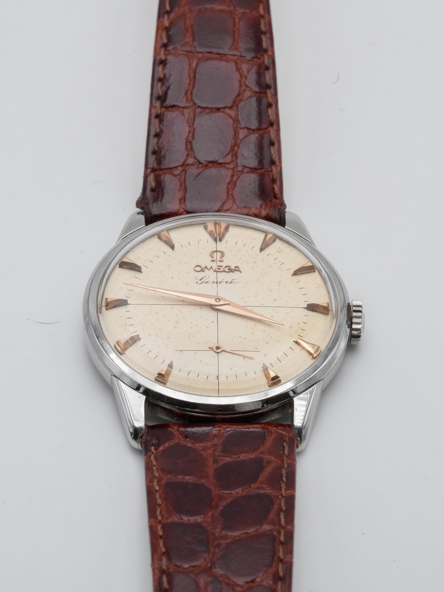 Omega - Genève 2748-3 Acier Patine Ivoire - 1954 - Atelier Victor - Vintage Watch Shop