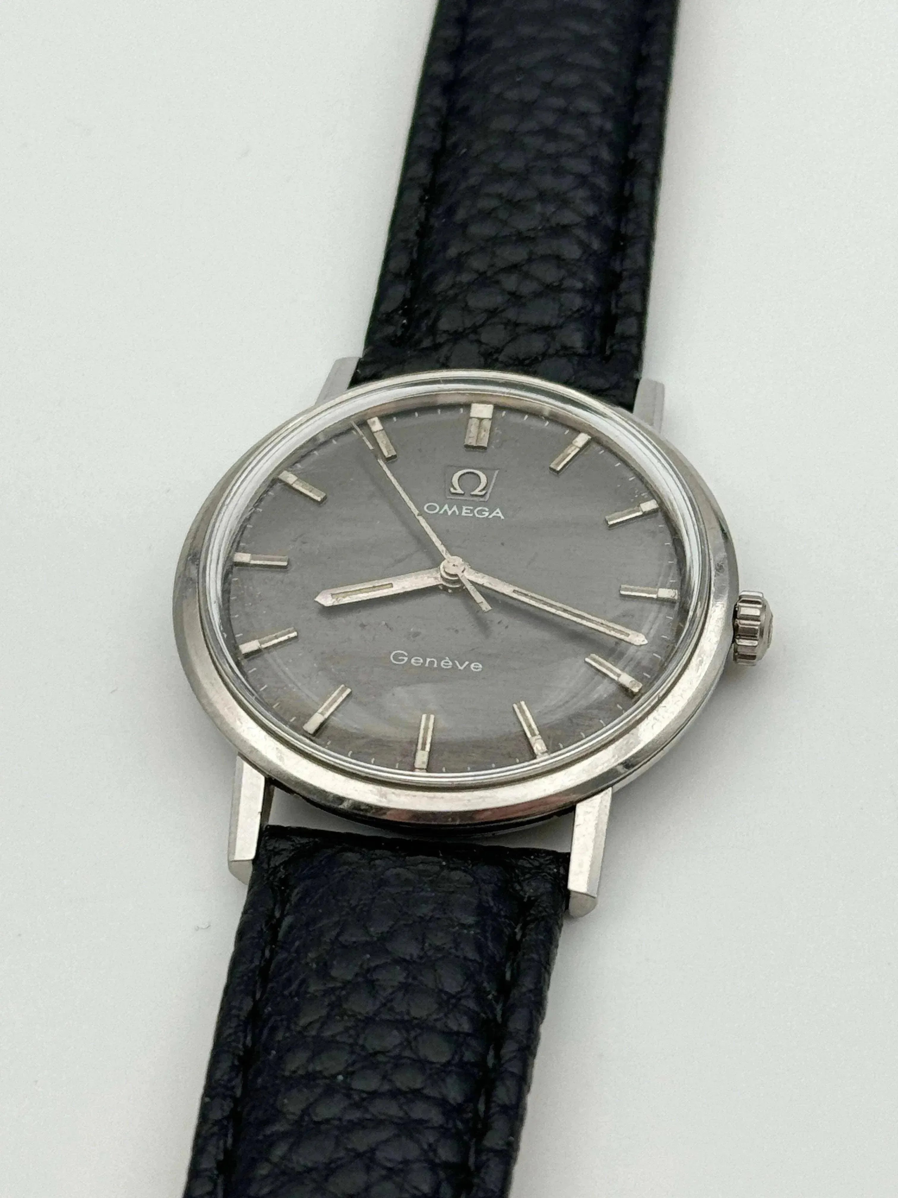 Omega - Genève Anthracite 131.019SP - 1960 - Atelier Victor - Vintage Shop