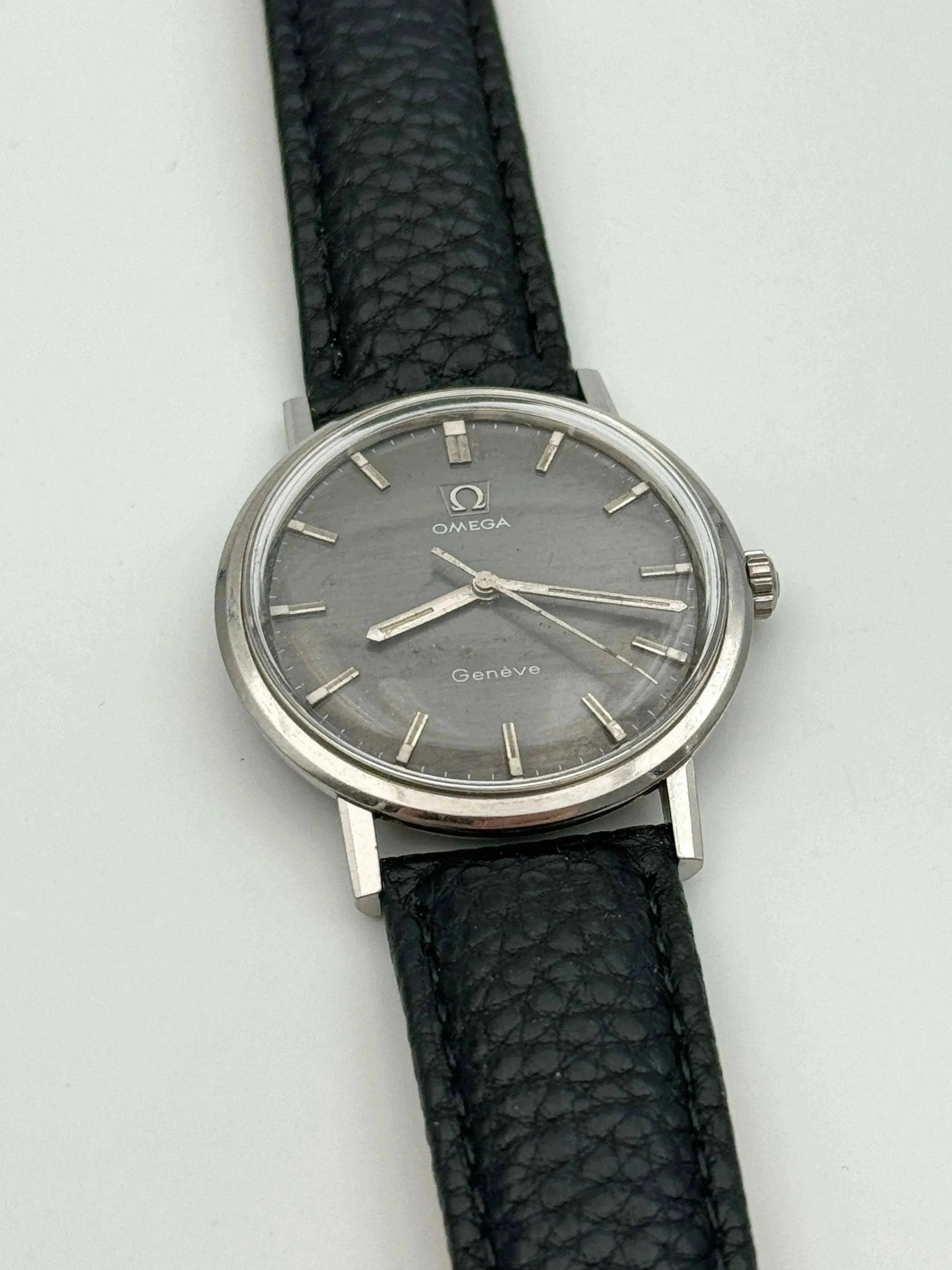 Omega - Genève Anthracite 131.019SP - 1960 - Atelier Victor - Vintage Shop