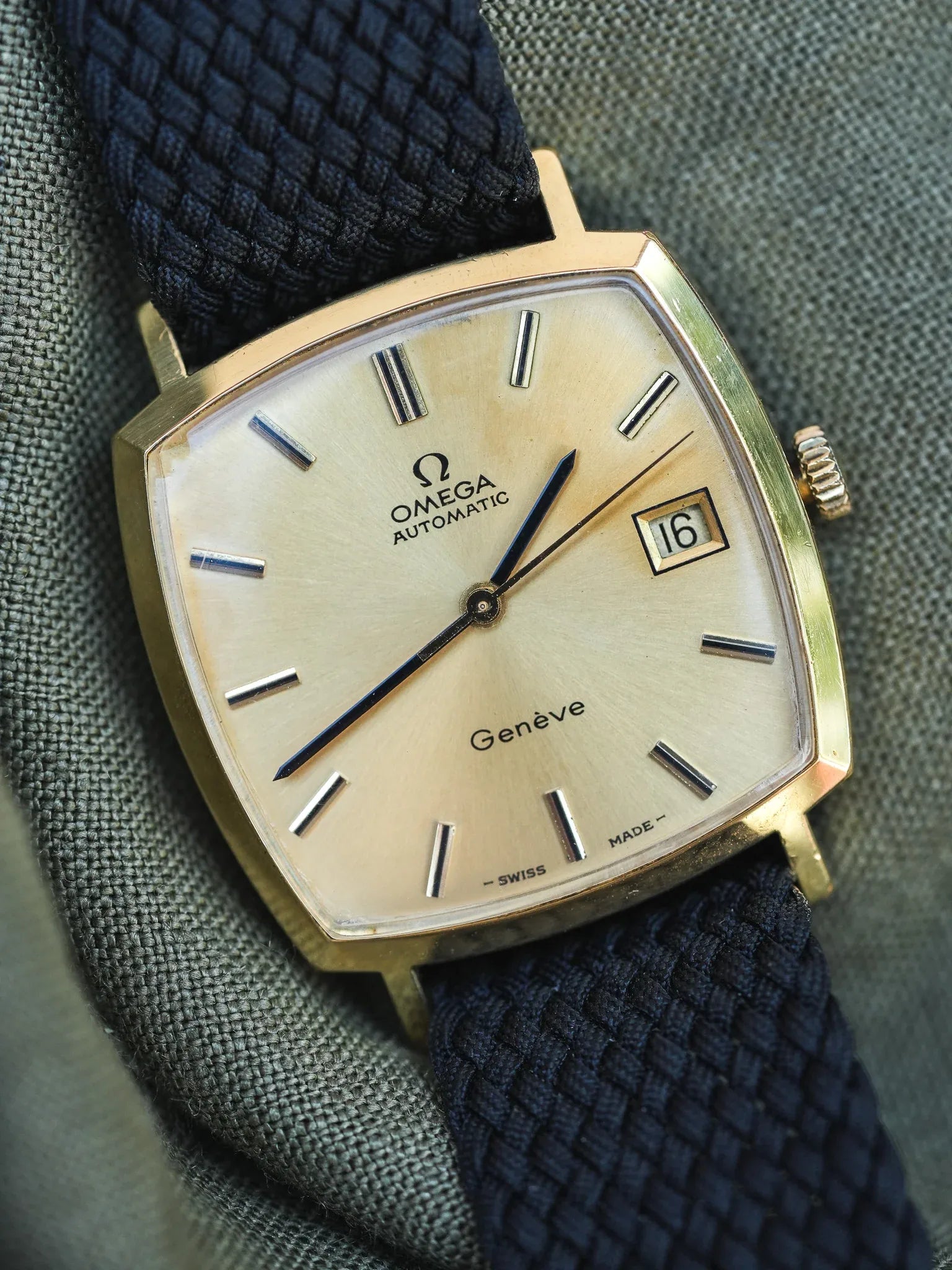 Omega - Genève Carré Plaqué or - 1973 - Atelier Victor
