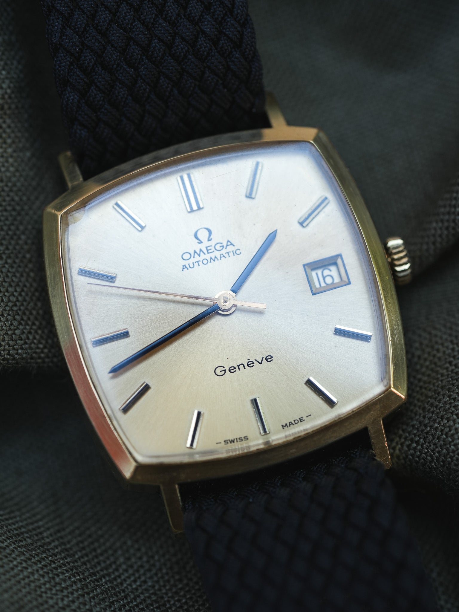 Omega - Genève Carré Plaqué or - 1973 - Atelier Victor - Vintage Shop
