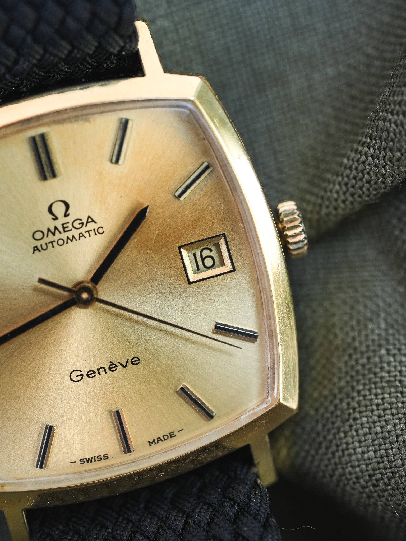 Omega - Genève Carré Plaqué or - 1973 - Atelier Victor - Vintage Shop