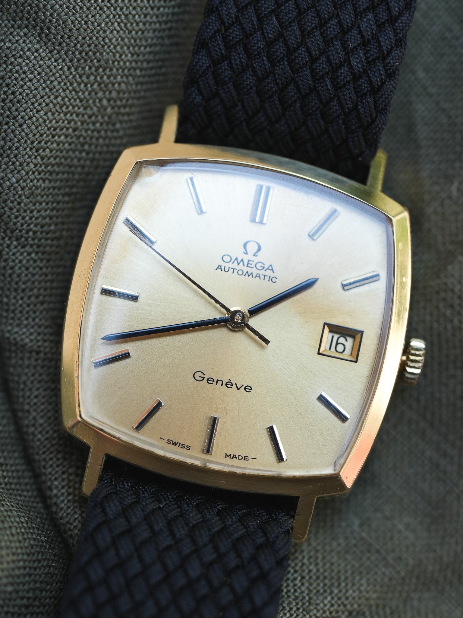 Omega - Genève Carré Plaqué or - 1973 - Atelier Victor - Vintage Shop