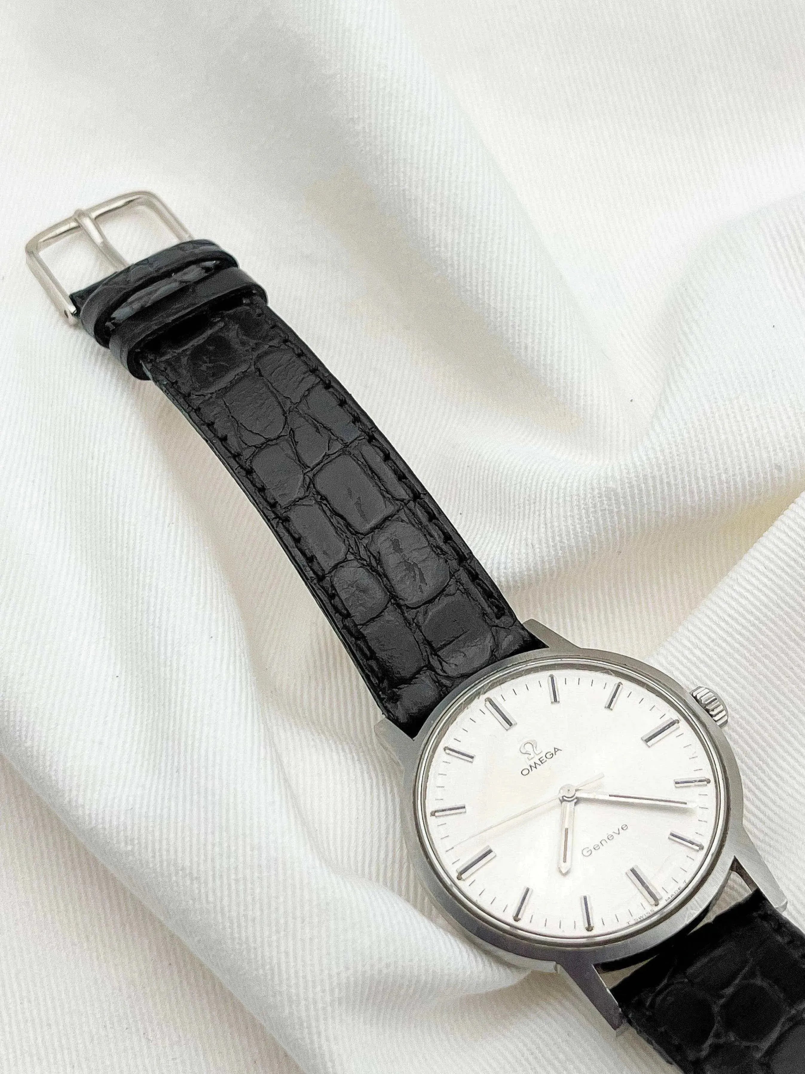 Omega - Genève Champagne Dial 35mm - 1969 - Atelier Victor Paris - Vintage Watch Shop Dubai