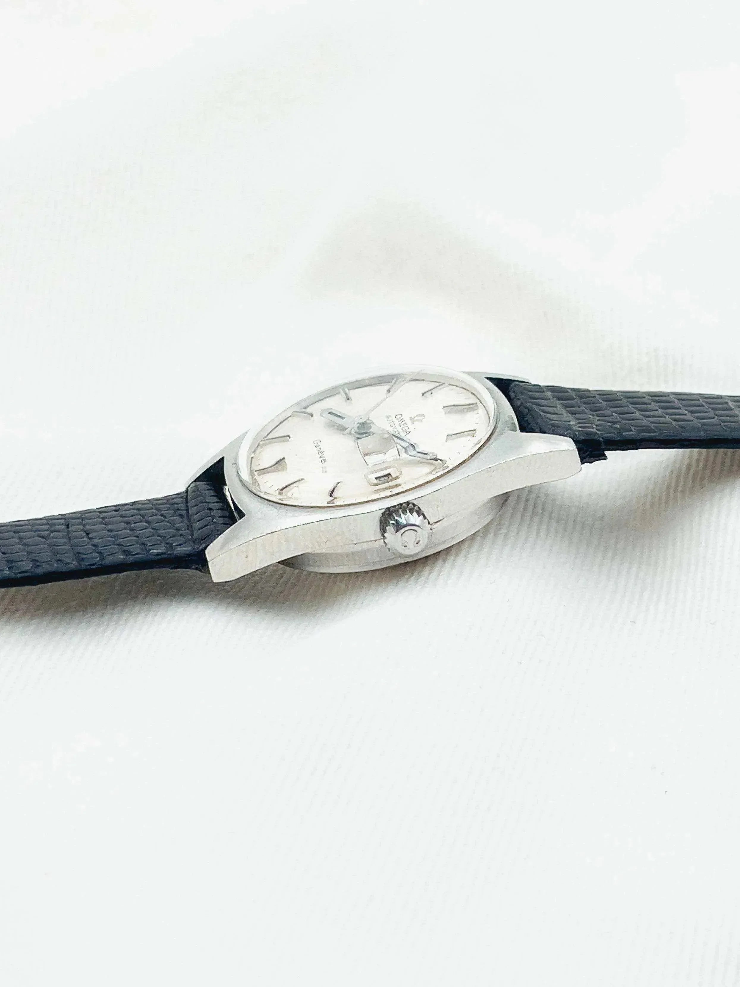 Omega - Genève Date Femme Mini - 1972 - Atelier Victor - Vintage Shop