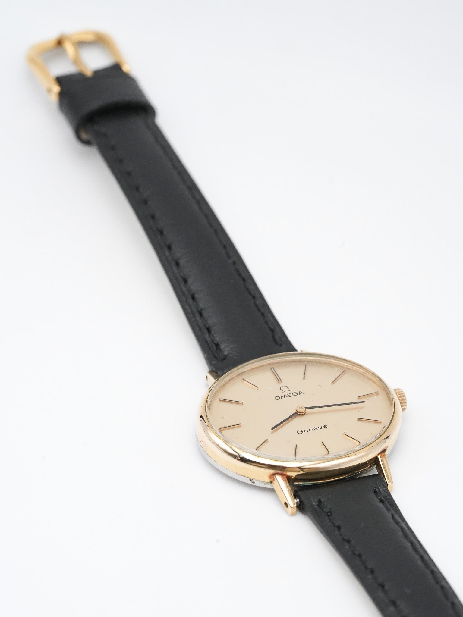 Omega - Genève Ellipse Horizontale Plaqué or - 1970s - Atelier Victor - Vintage Shop