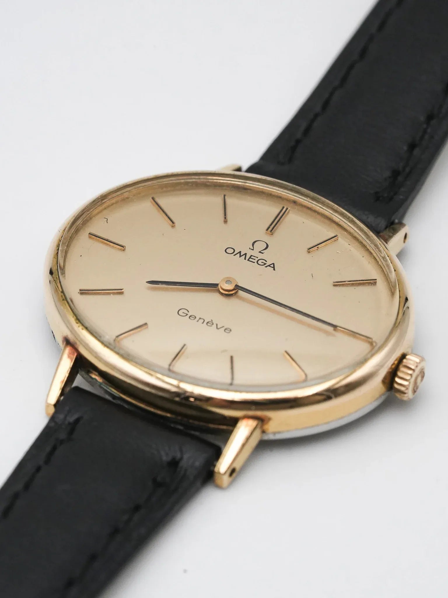 Omega - Genève Ellipse Horizontale Plaqué or - 1970s - Atelier Victor - Vintage Shop
