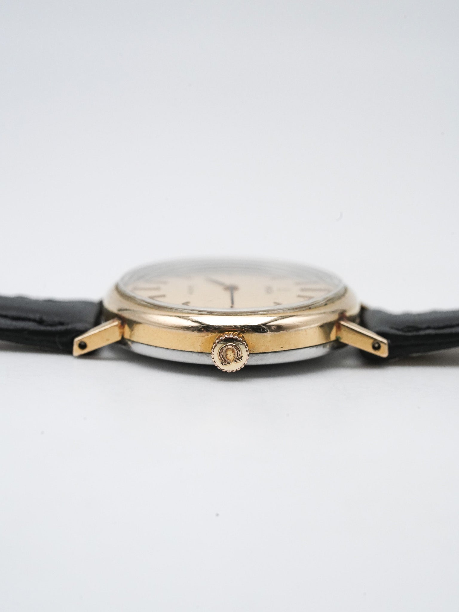 Omega - Genève Ellipse Horizontale Plaqué or - 1970s - Atelier Victor - Vintage Shop