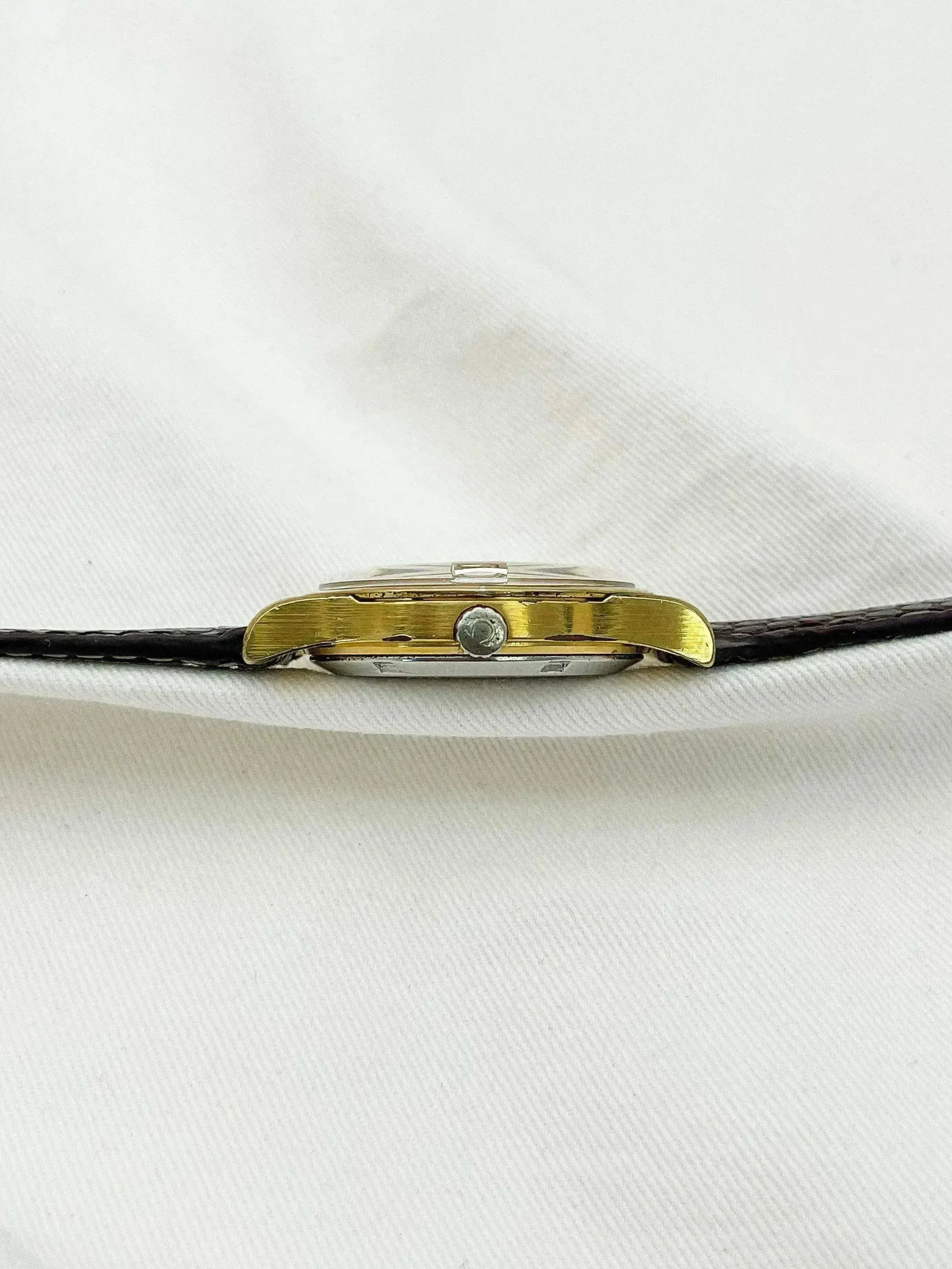 Omega - Genève Gold 36mm - 1974 - Atelier Victor