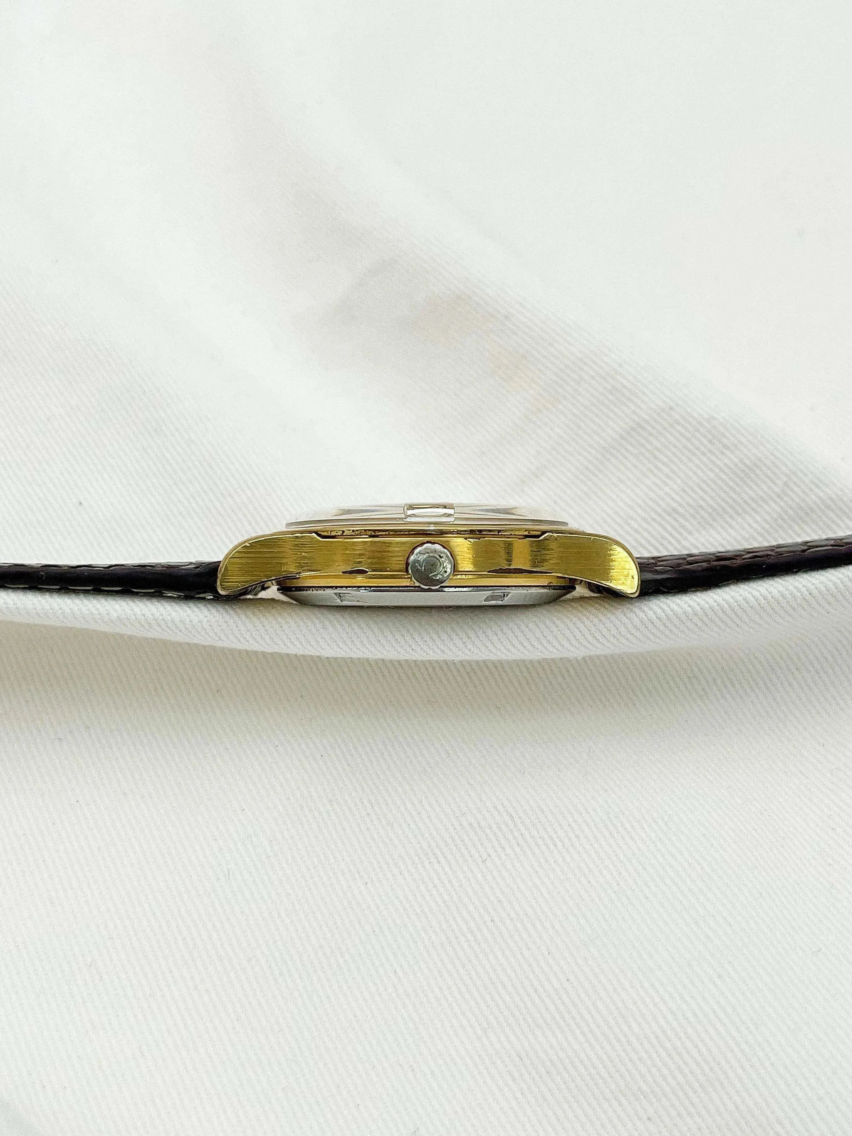 Omega - Genève Gold 36mm -1974 - Atelier Victor Paris - Vintage Watch Shop Dubai