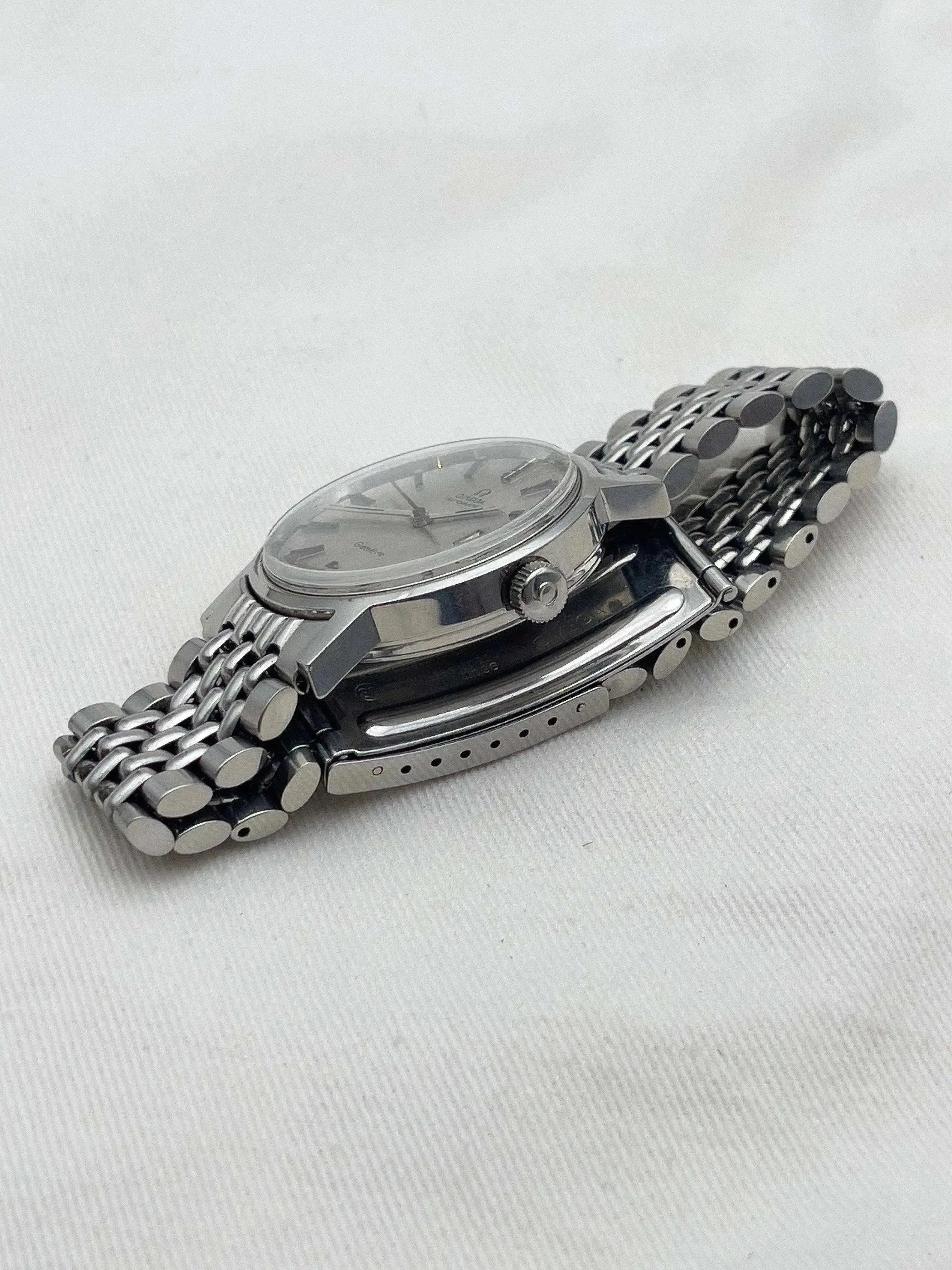 Omega - Genève Grain de riz - 1972 - Atelier Victor