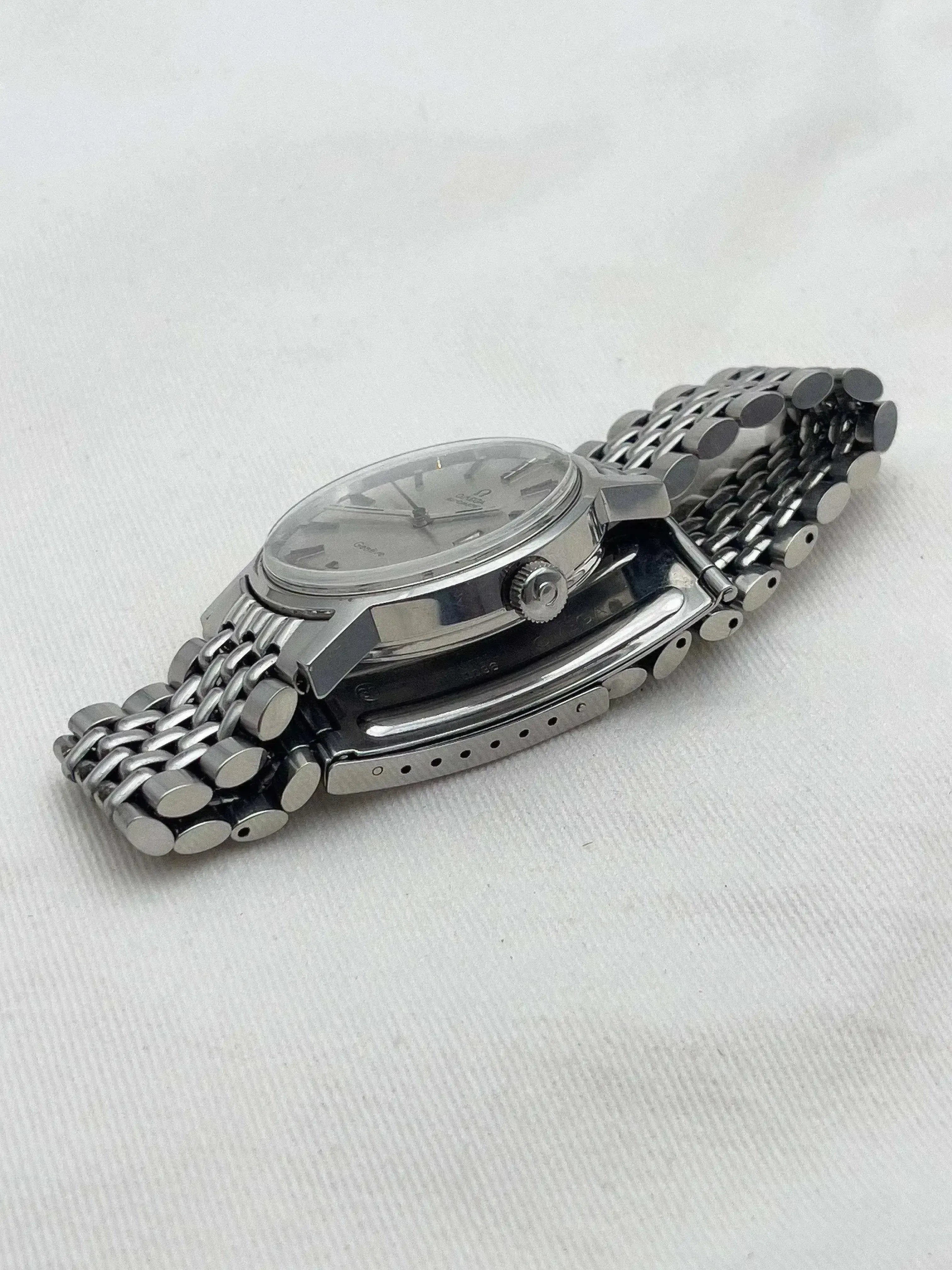 Omega - Genève Grain de riz - 1972 - Atelier Victor