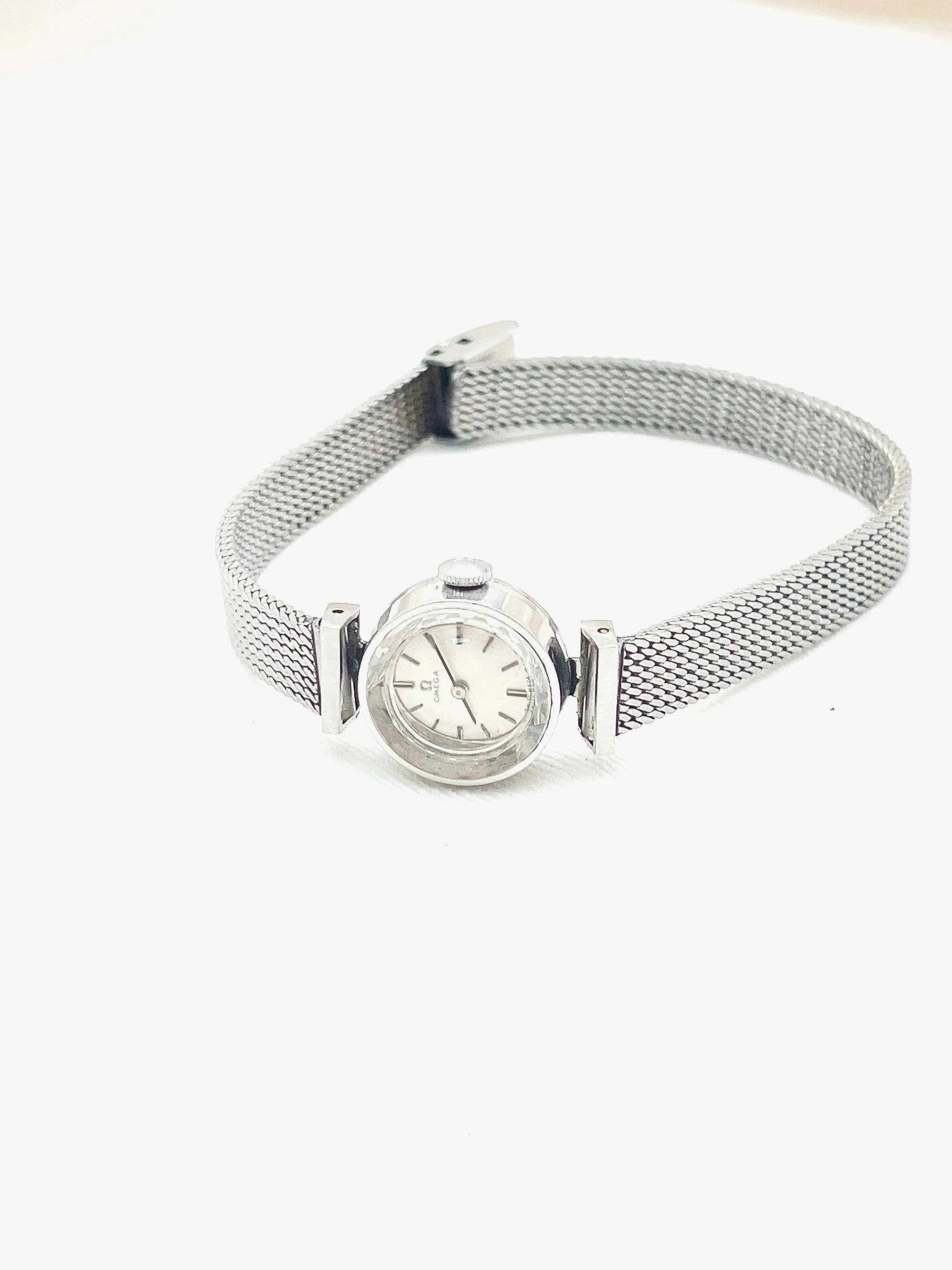 Omega - Lady Cut Glass - 1961 - Atelier Victor - Vintage Shop
