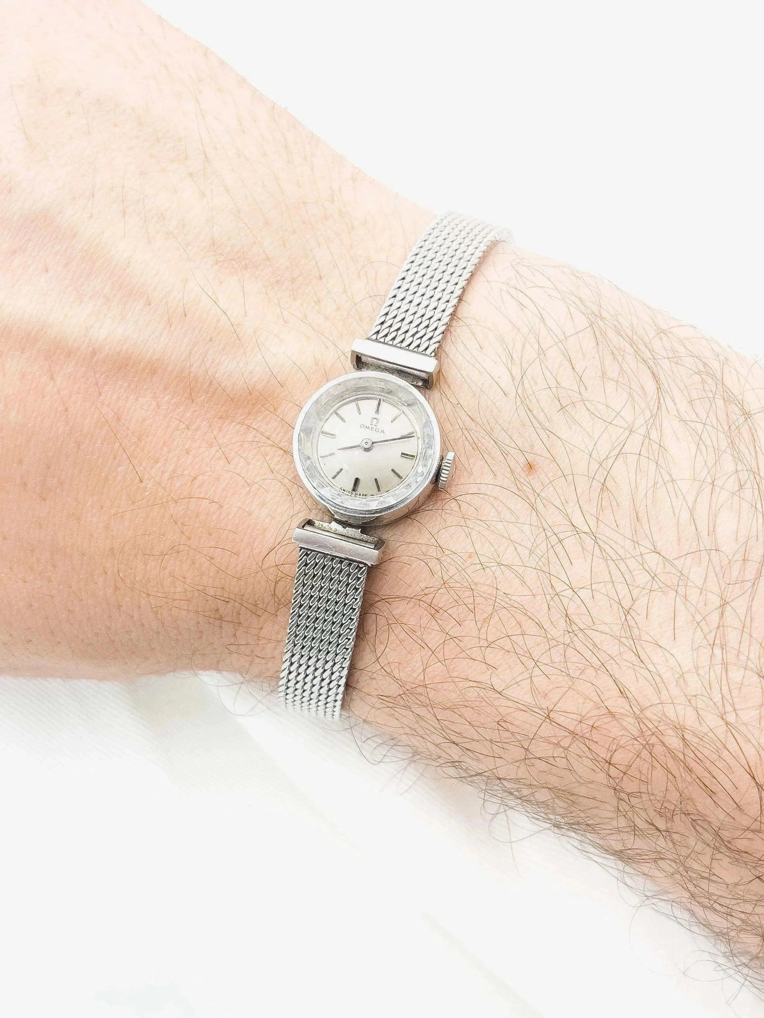 Omega - Lady Cut Glass - 1961 - Atelier Victor - Vintage Shop