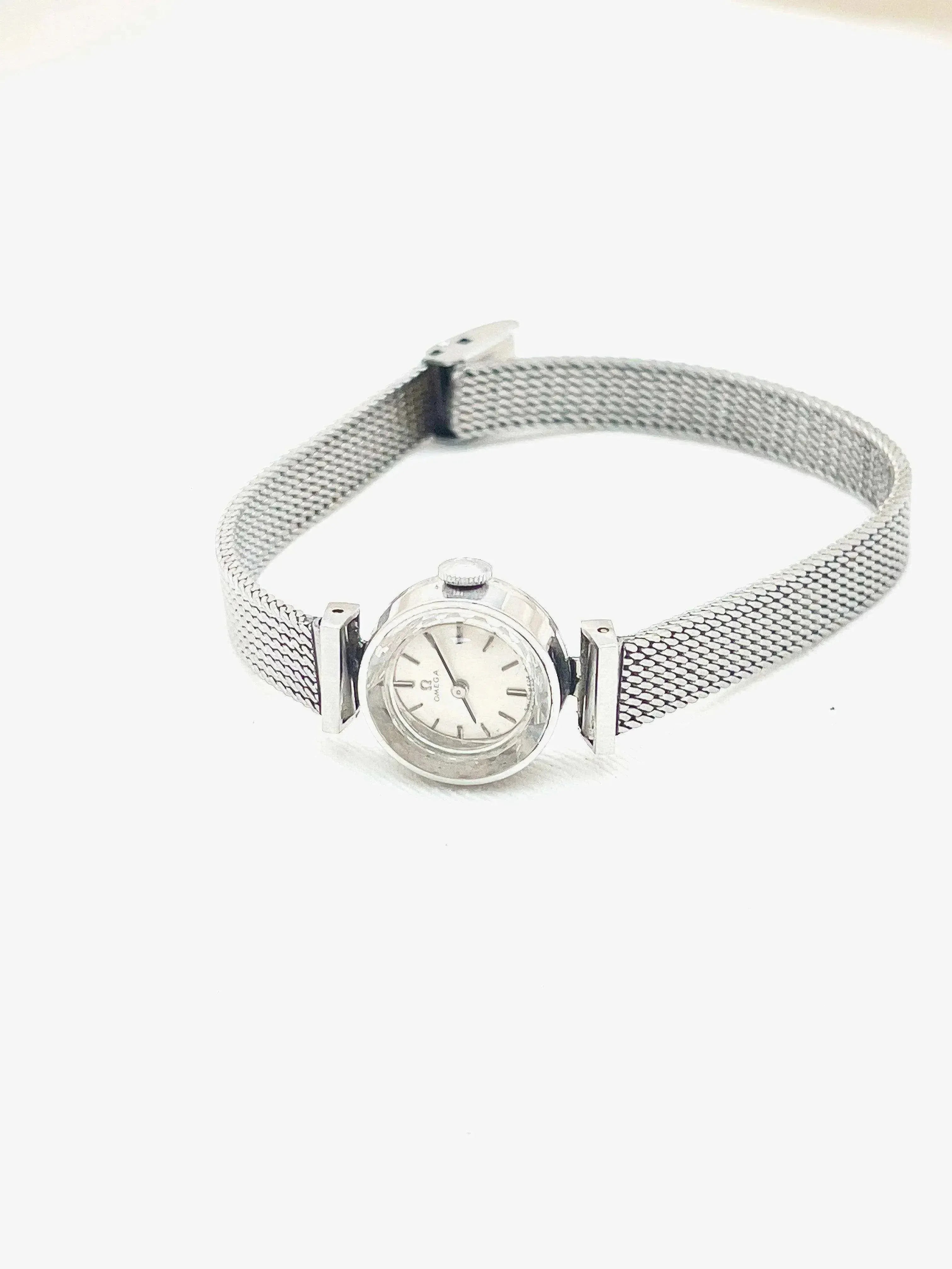 Omega - Lady Cut Glass - 1961 - Atelier Victor - Vintage Shop