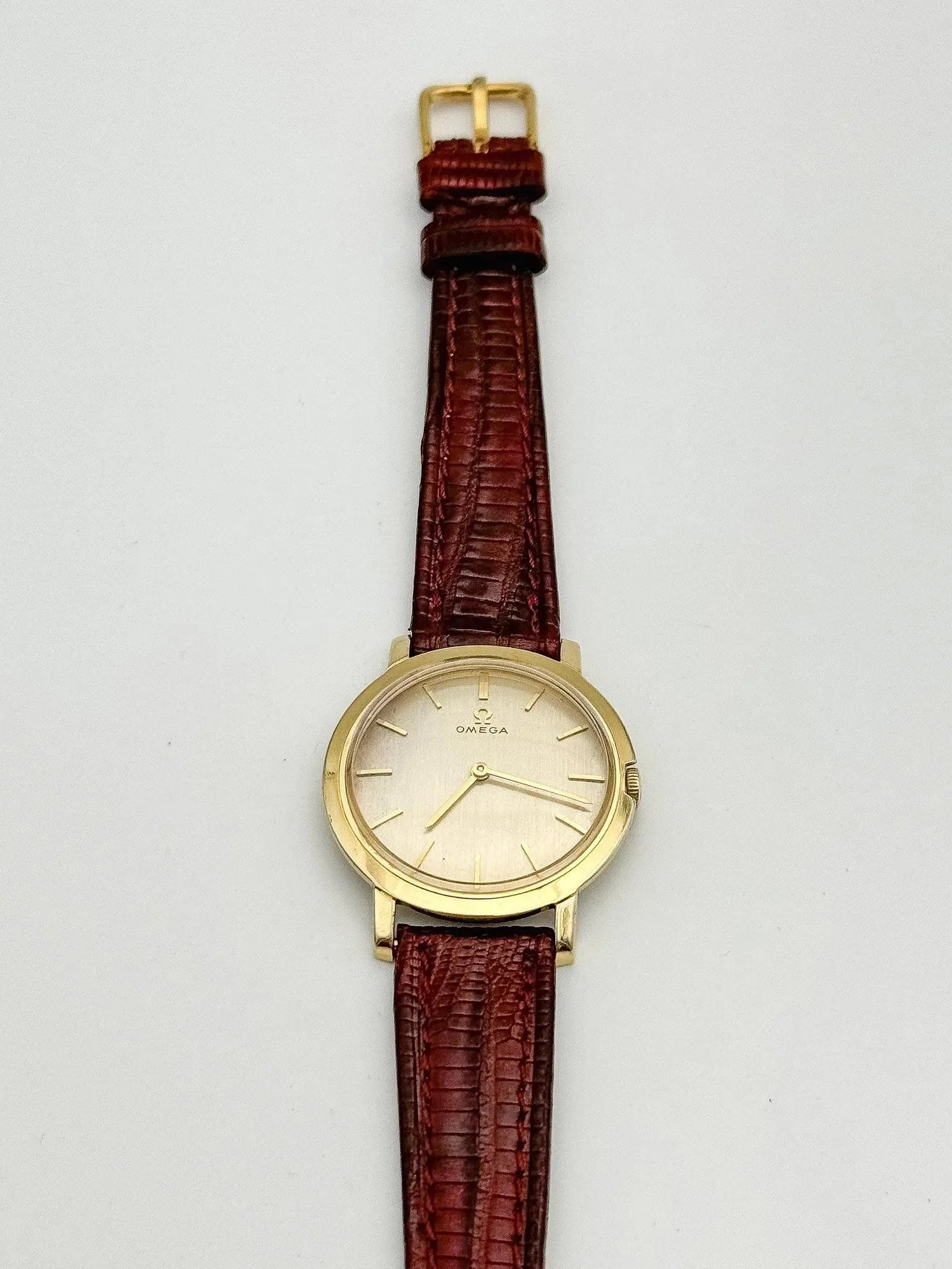 Omega - Mini Disco Volante - 1974 - Atelier Victor Paris - Vintage Watch Shop Dubai