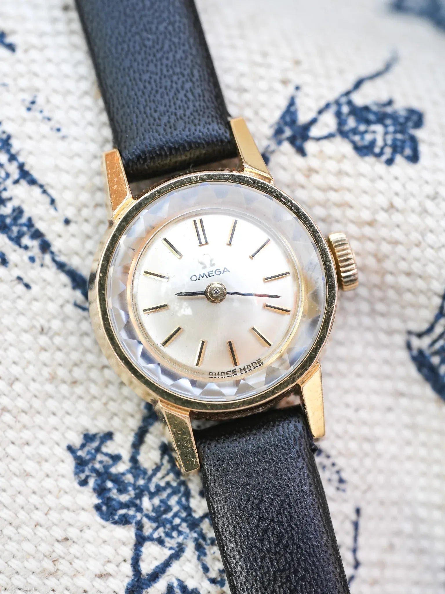 Omega - Mini Facetté Femme Plaqué or - 1964 - Atelier Victor
