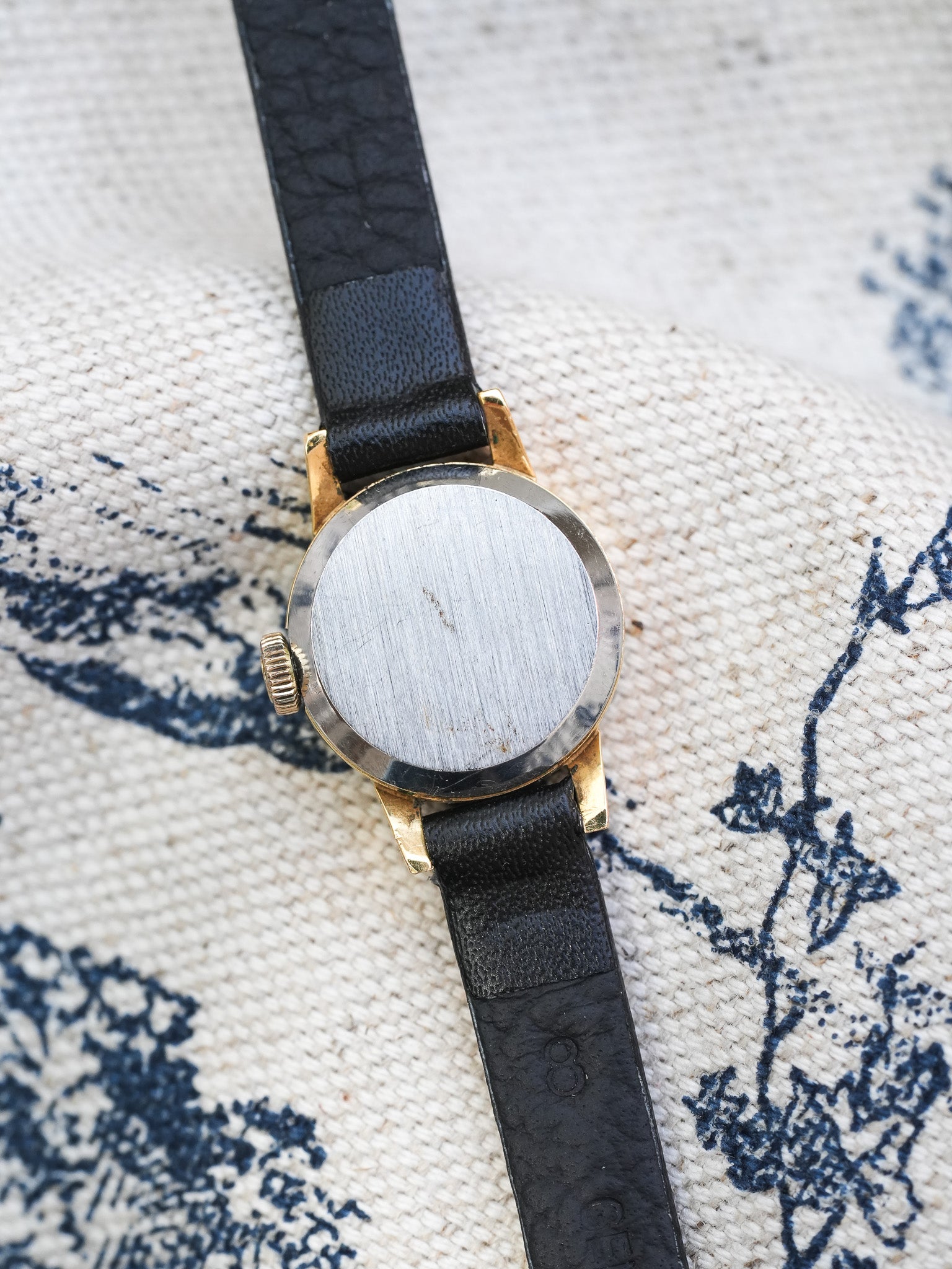 Omega - Mini Facetté Femme Plaqué or - 1964 - Atelier Victor - Vintage Shop