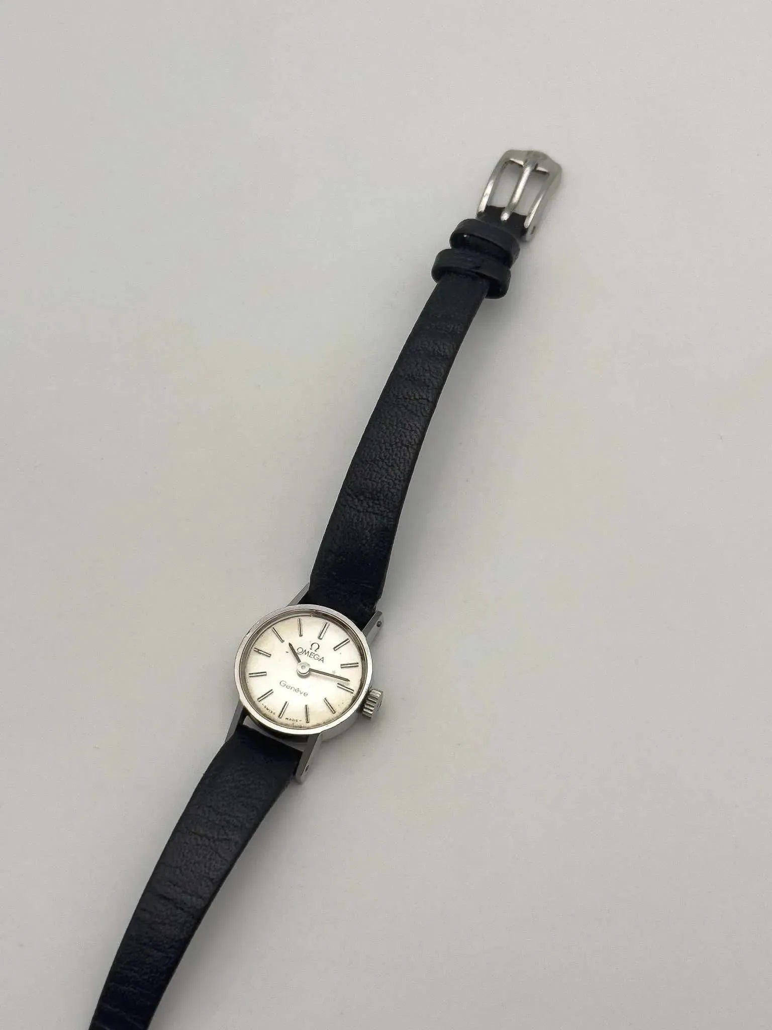 Omega - Mini Genève Lady - 1969 - Atelier Victor Paris - Vintage Watch Shop Dubai