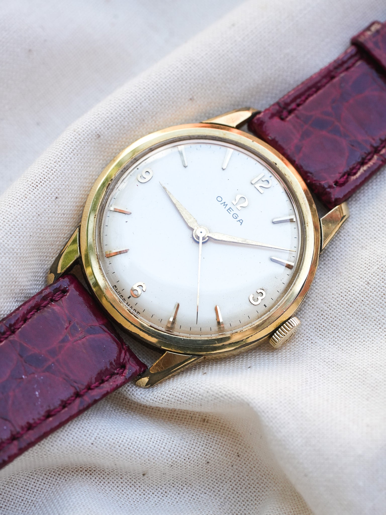 Omega - Plaqué Or 3-6-9-12 Patinée - 1960 - Atelier Victor - Vintage Shop