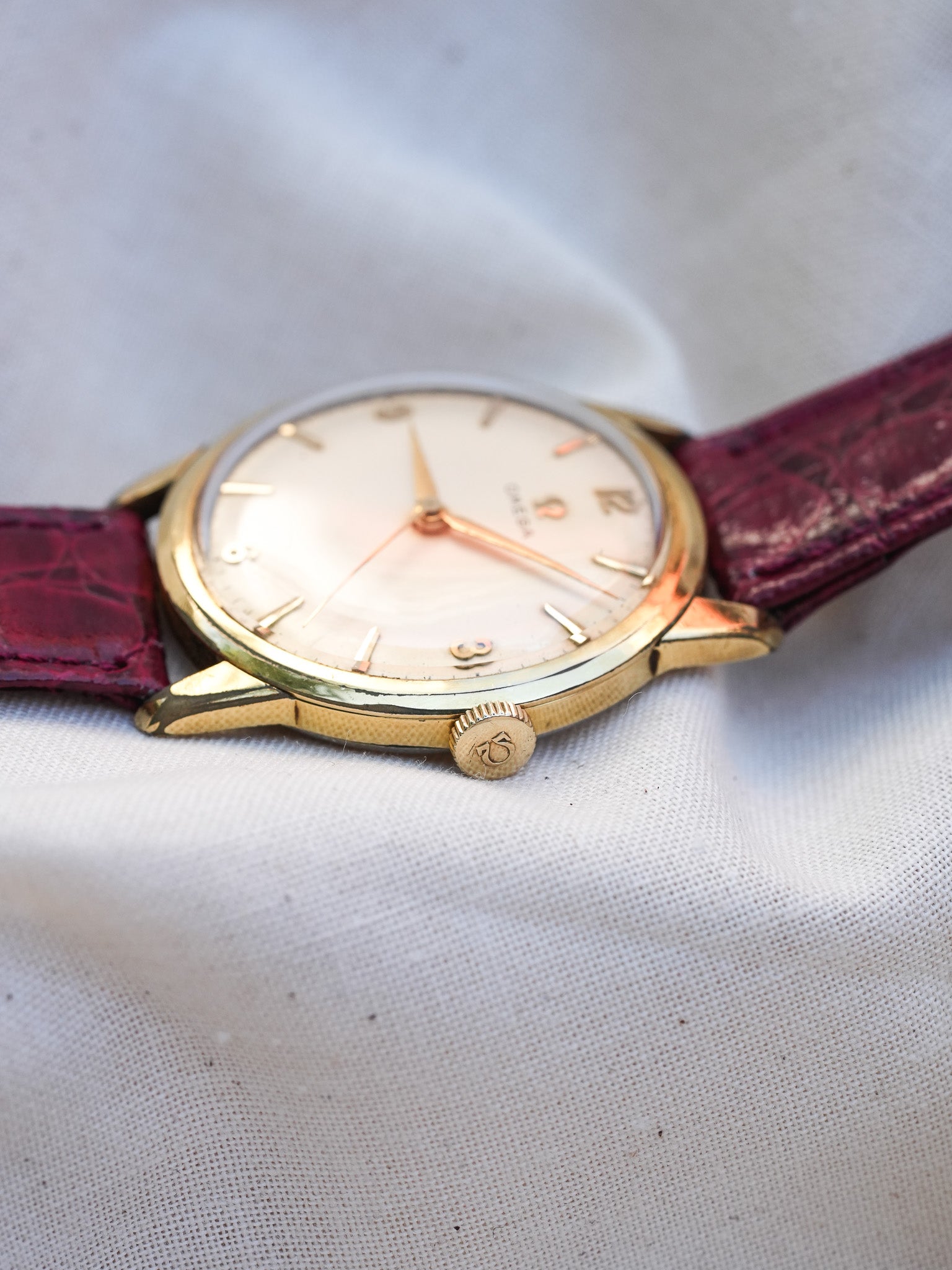 Omega - Plaqué Or 3-6-9-12 Patinée - 1960 - Atelier Victor - Vintage Shop